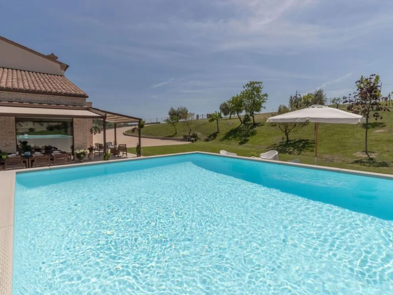 Villa Clair - Buiten