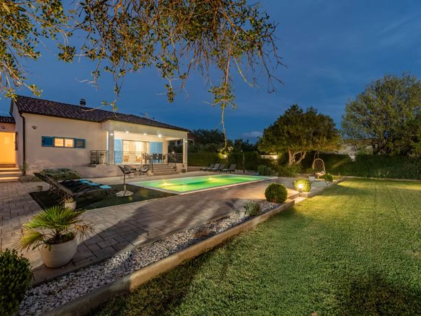 Casa Kamber with pool - Image-tags.info