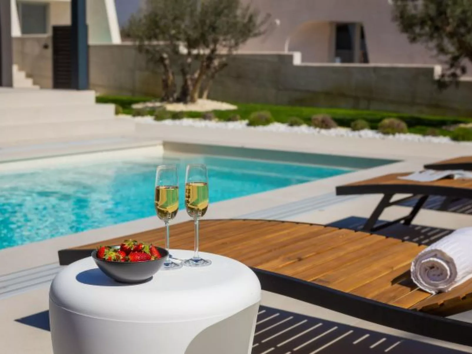 Villa Acacia with heated pool - Image-tags.info