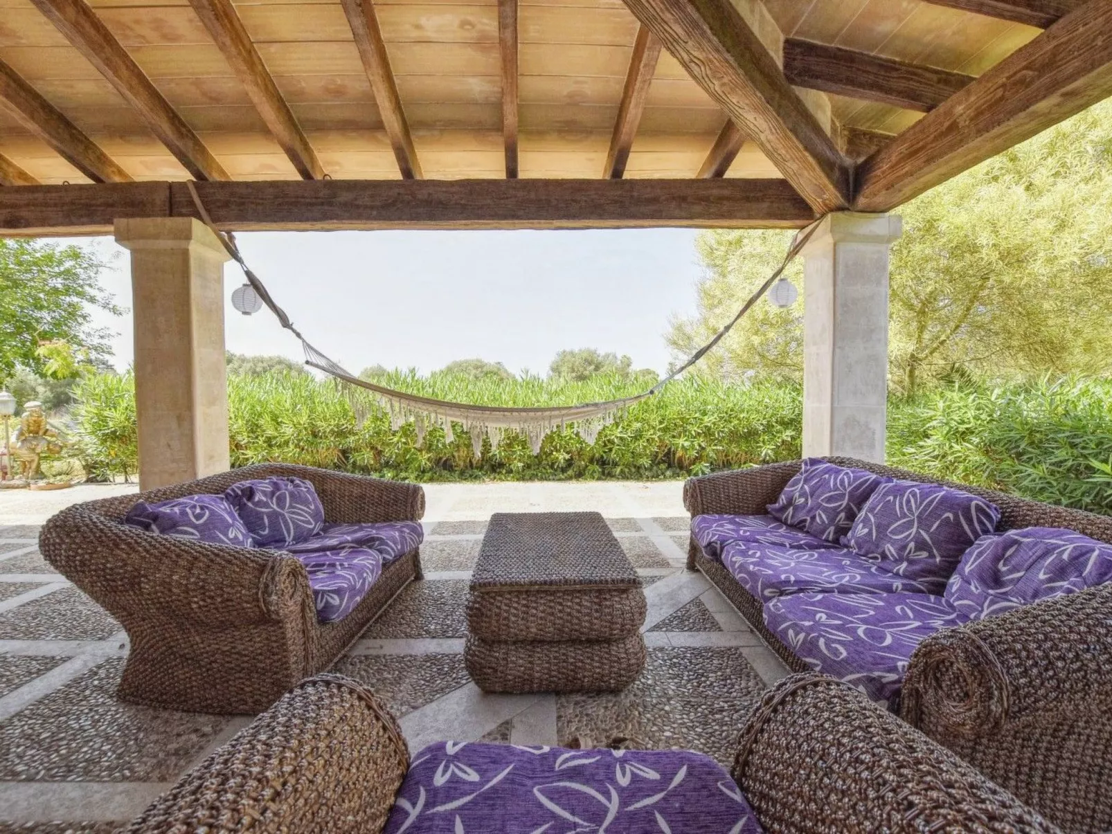 In Campos mit Privatem Pool - Binnen