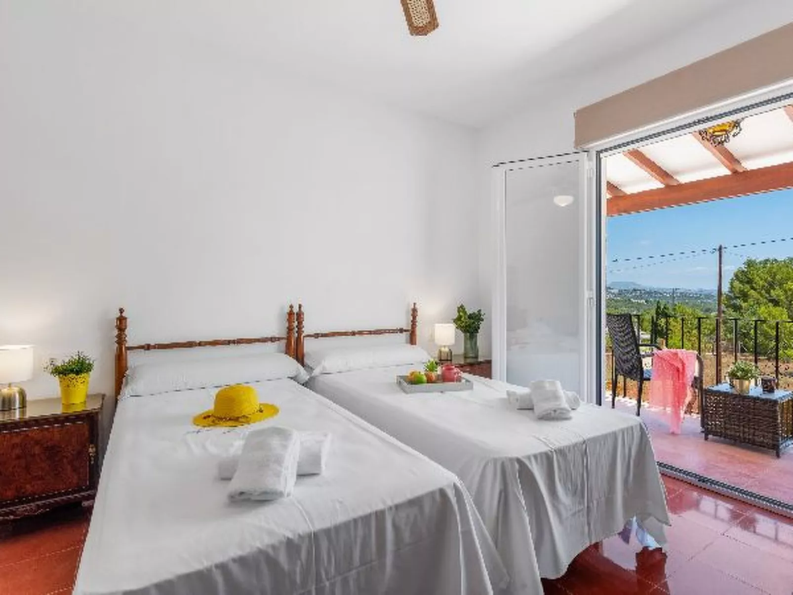 Villa Estacion - PlusHolidays - Image-tags.info