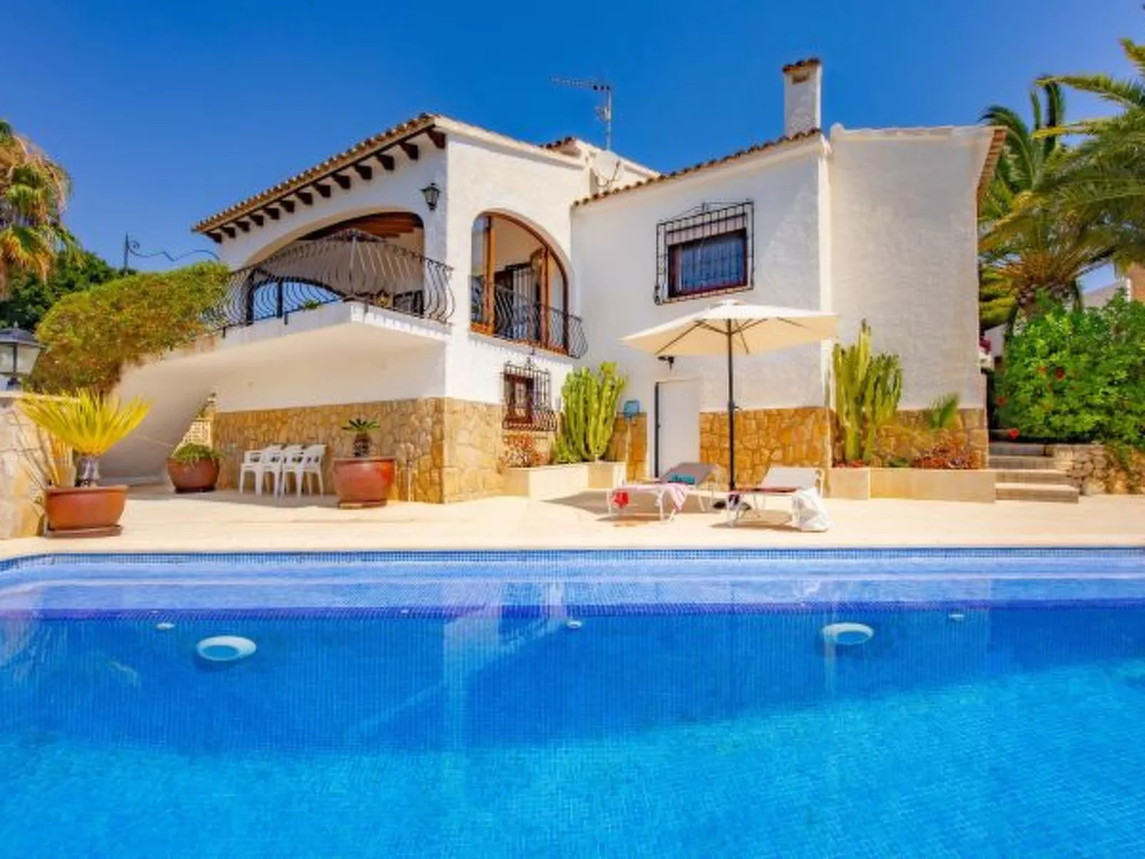 Villa Quimera - PlusHolidays - Image-tags.info