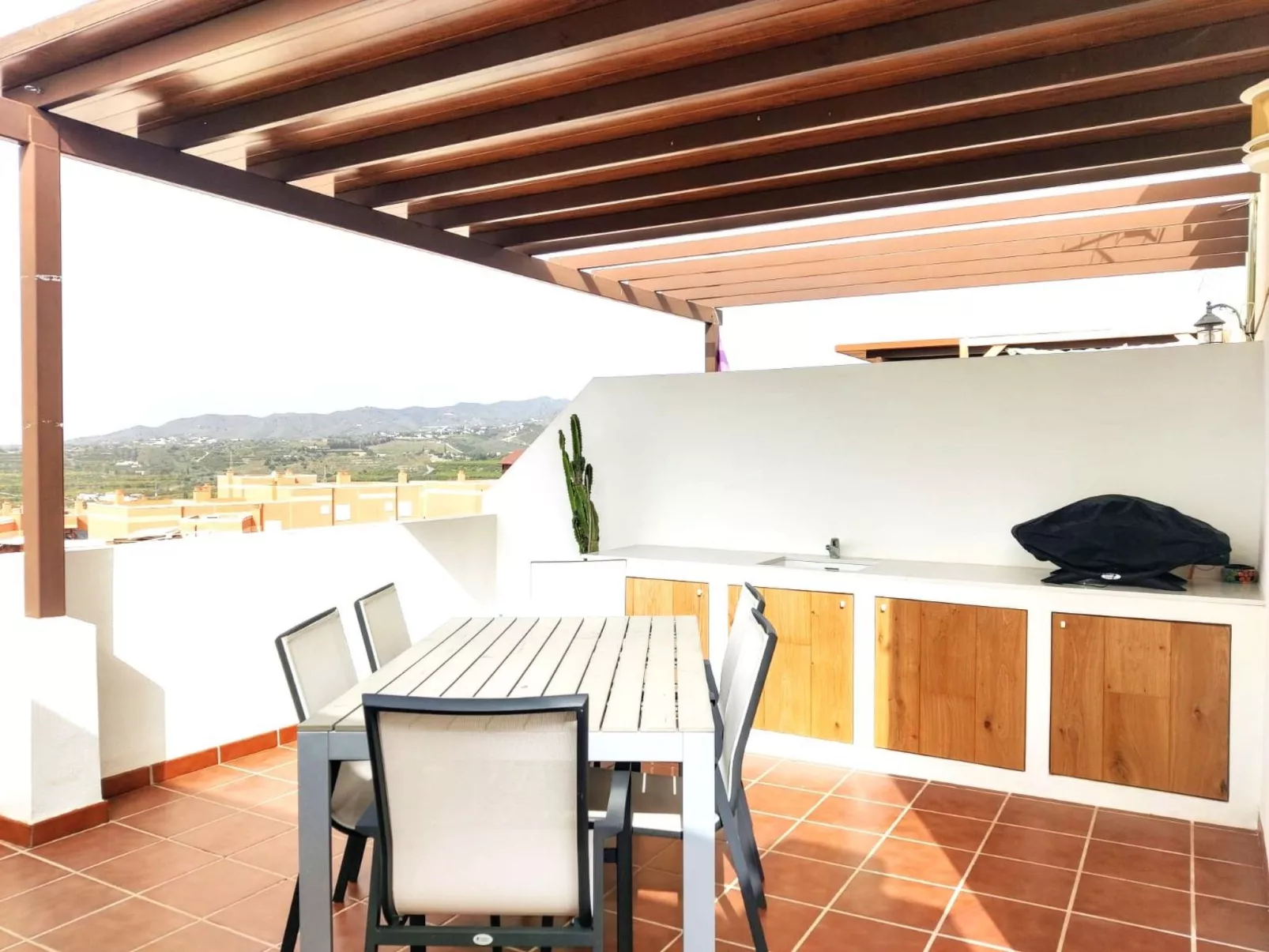 "Casa Valle Niza" mit Pool - Buiten