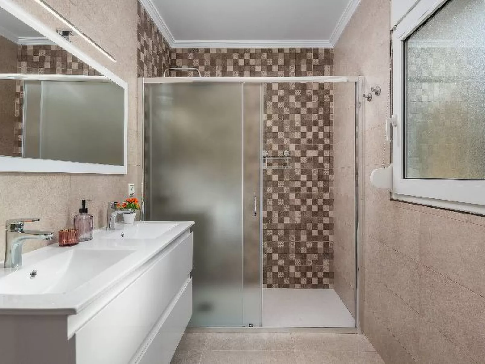 Villa Fina - PlusHolidays - Image-tags.info