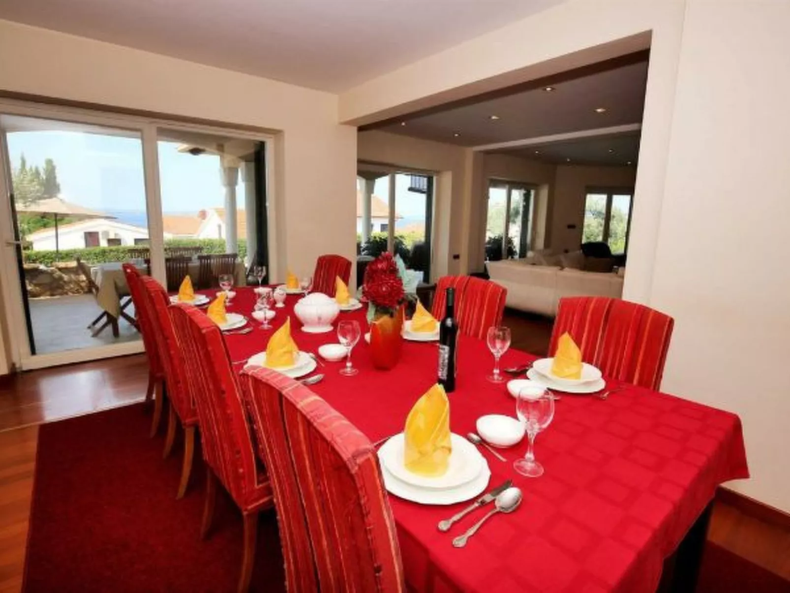 Magnificent Villa Clara with big pool - Image-tags.info