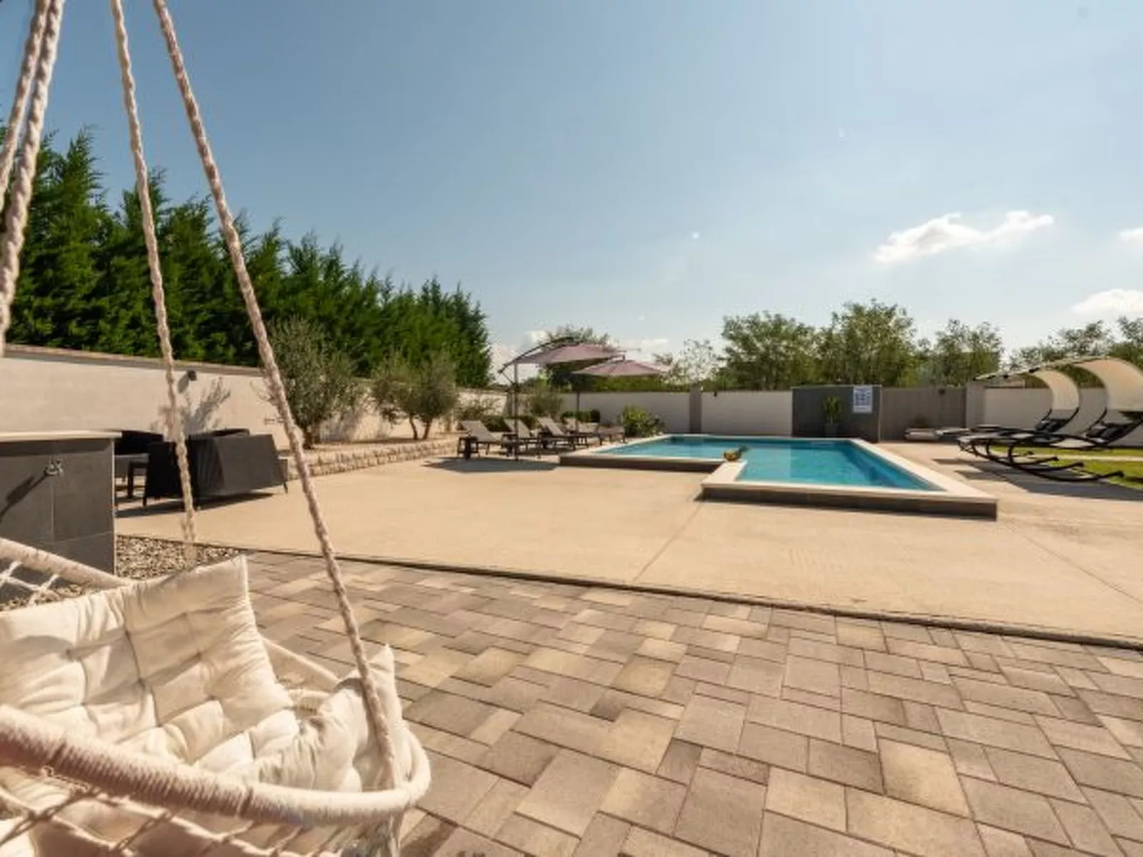 Villa Miranda with pool - Image-tags.info