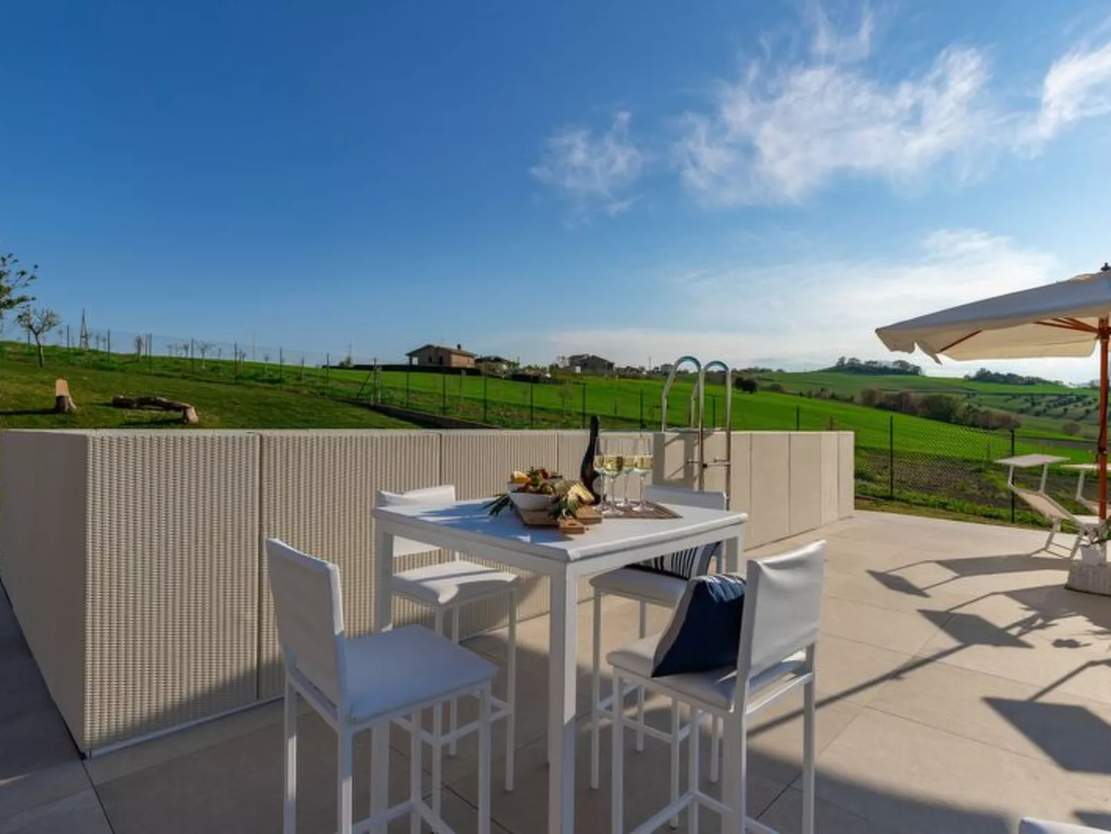 Villa Clair - Buiten