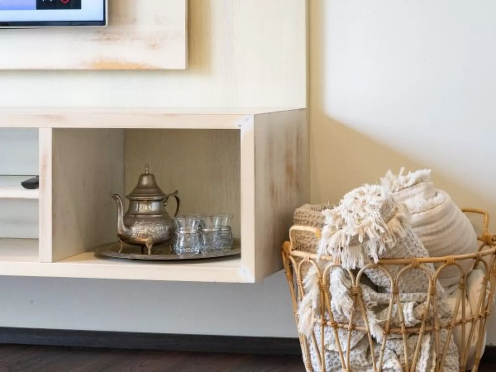 Villa Madrugada, beachside villa in Costabella - Image-tags.info