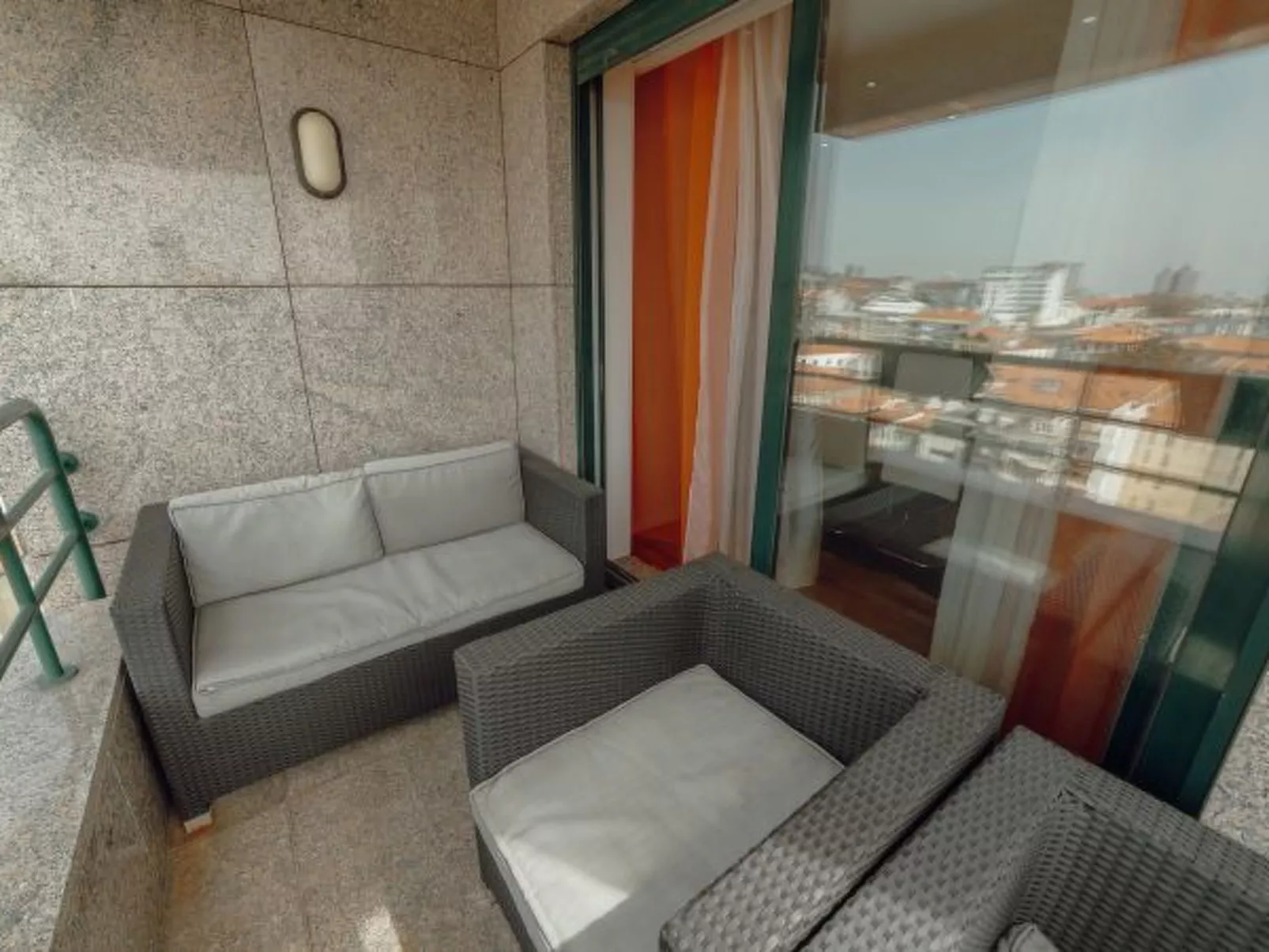 DOWNTOWN GRAND TOWER VIEW by VACATIONY - Binnen