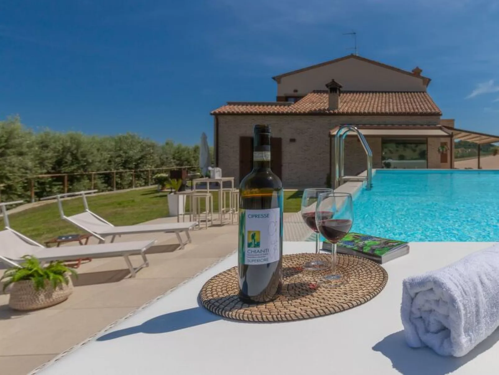 Villa Clair - Buiten