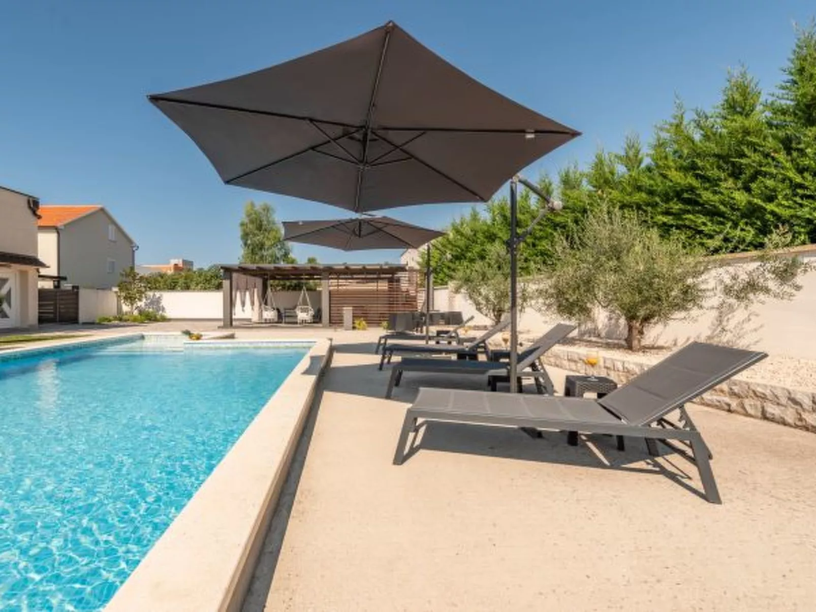 Villa Miranda with pool - Image-tags.info