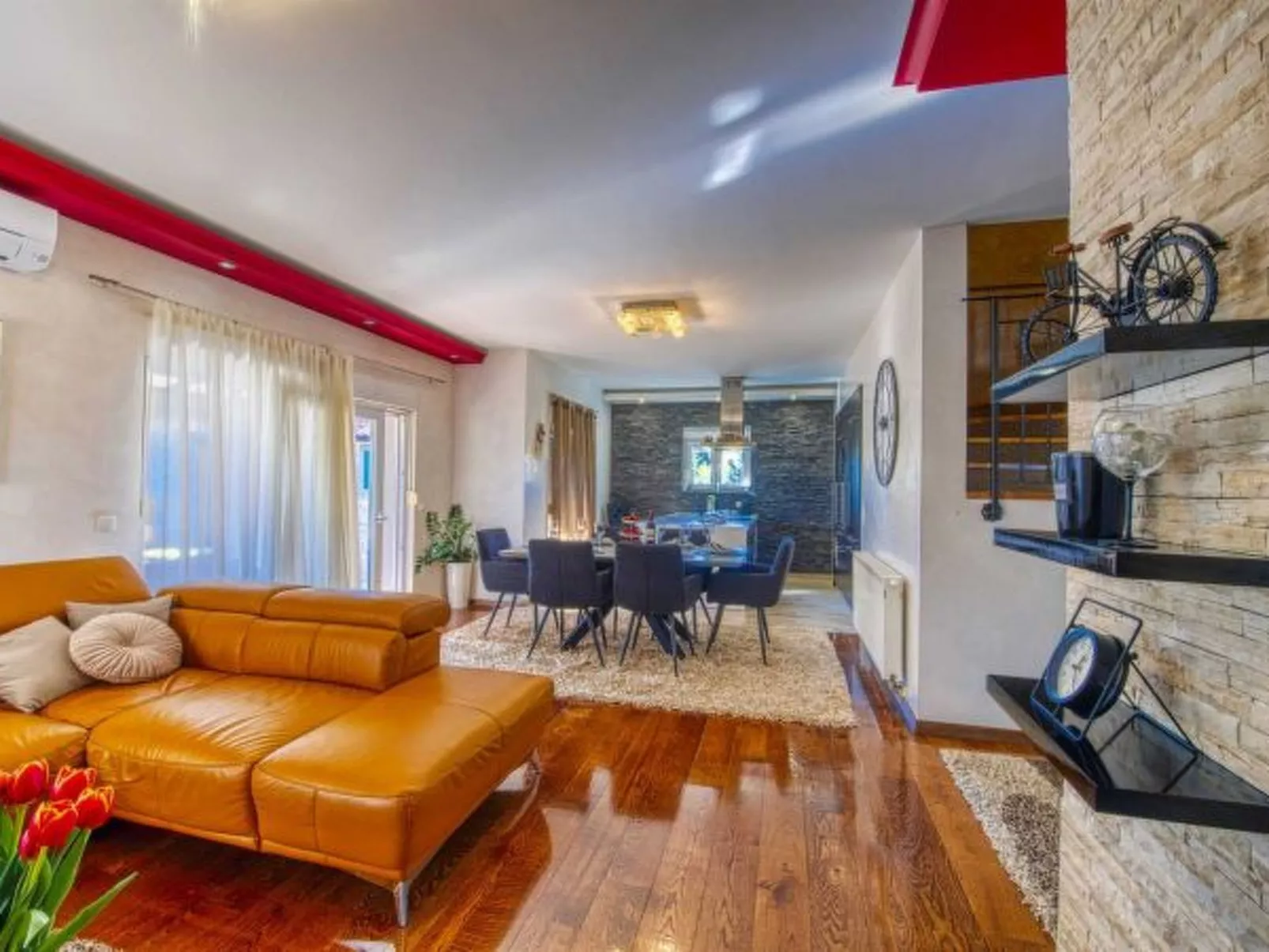 Villa Enna with heated pool - Image-tags.info