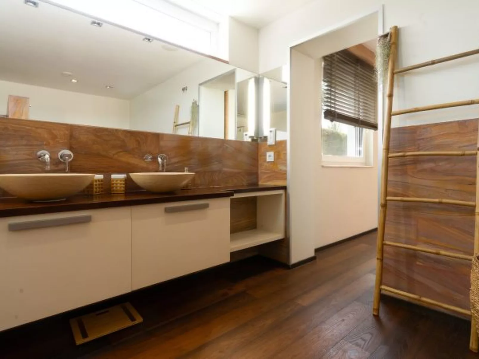 Villa Madrugada, beachside villa in Costabella - Image-tags.info