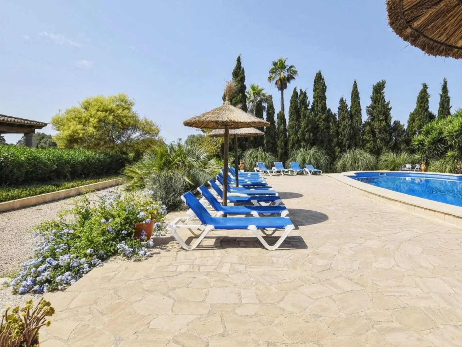 In Campos mit Privatem Pool - Buiten