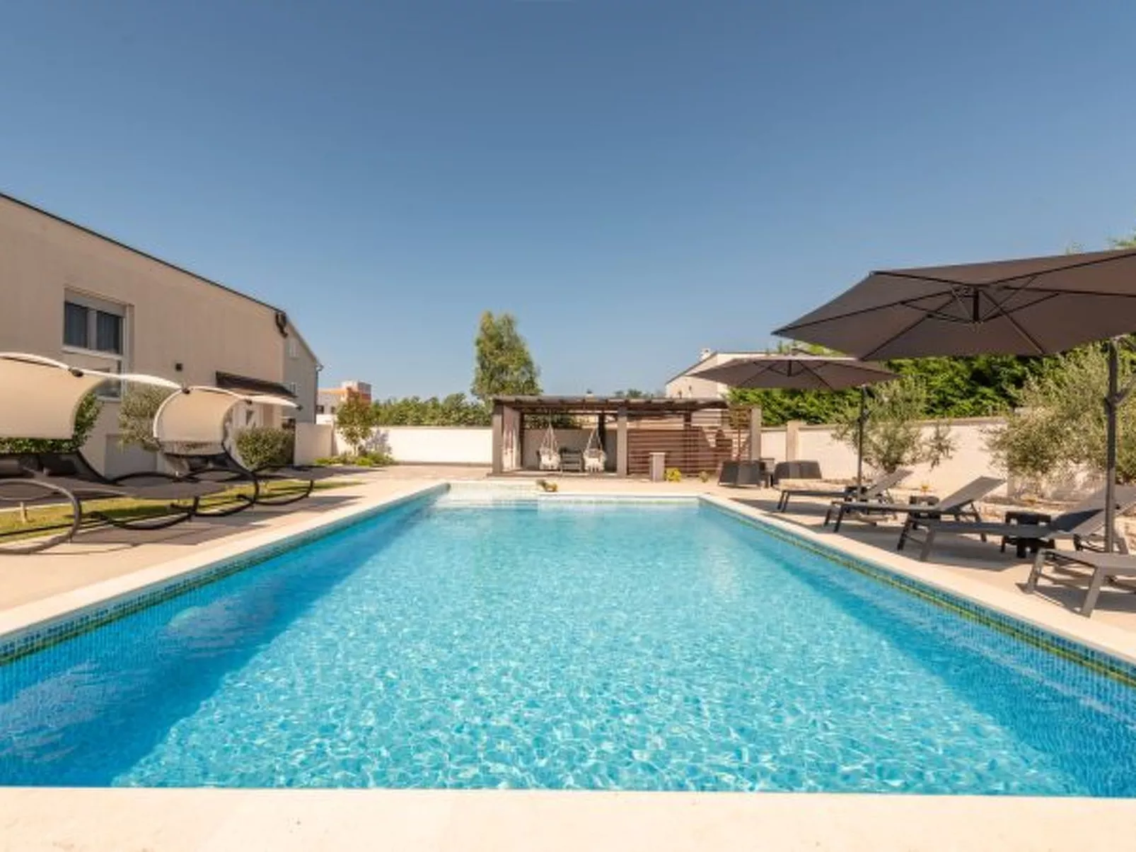 Villa Miranda with pool - Image-tags.info