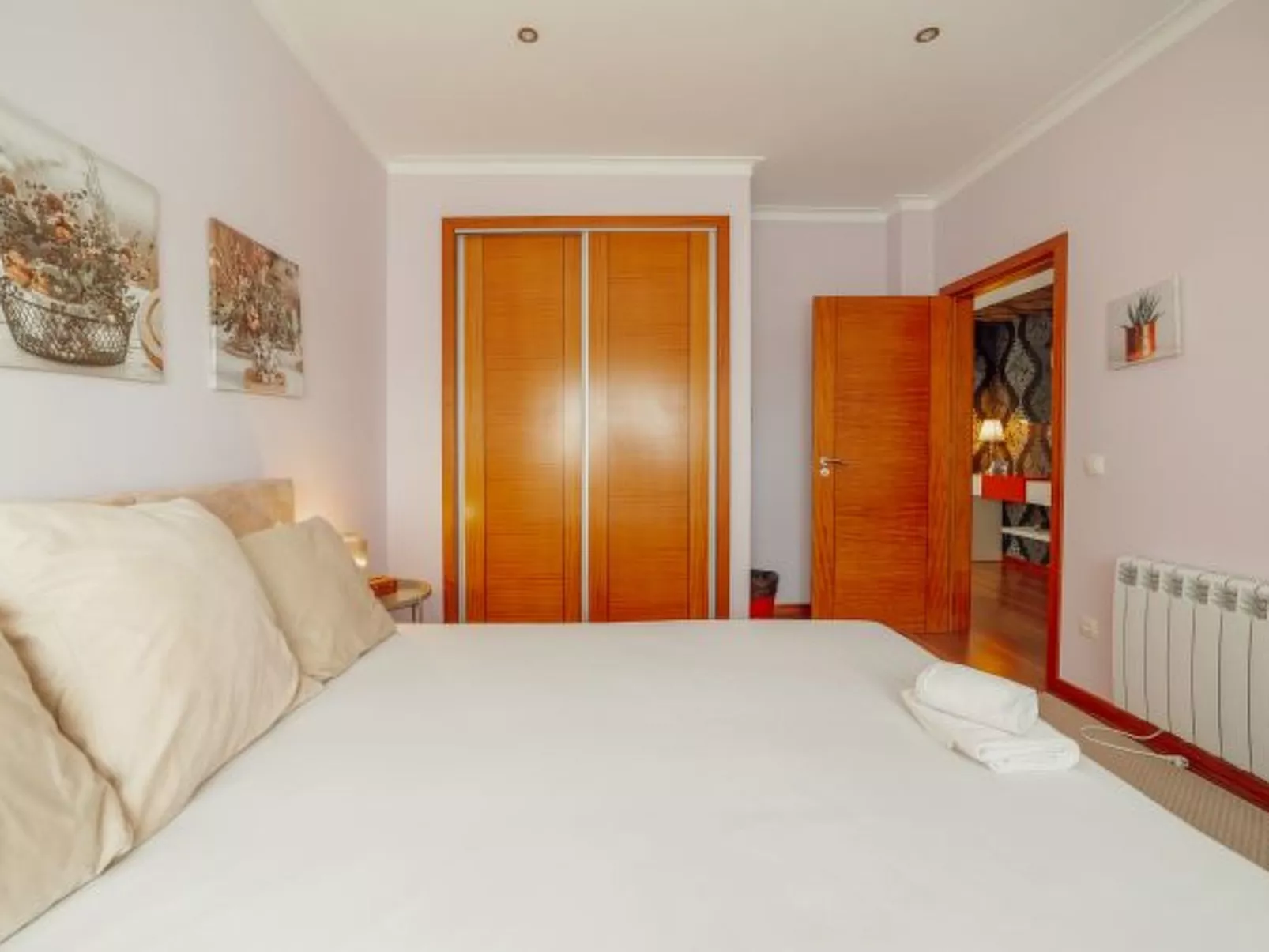 POOL & CINEMA VILLA by VACATIONY - Binnen