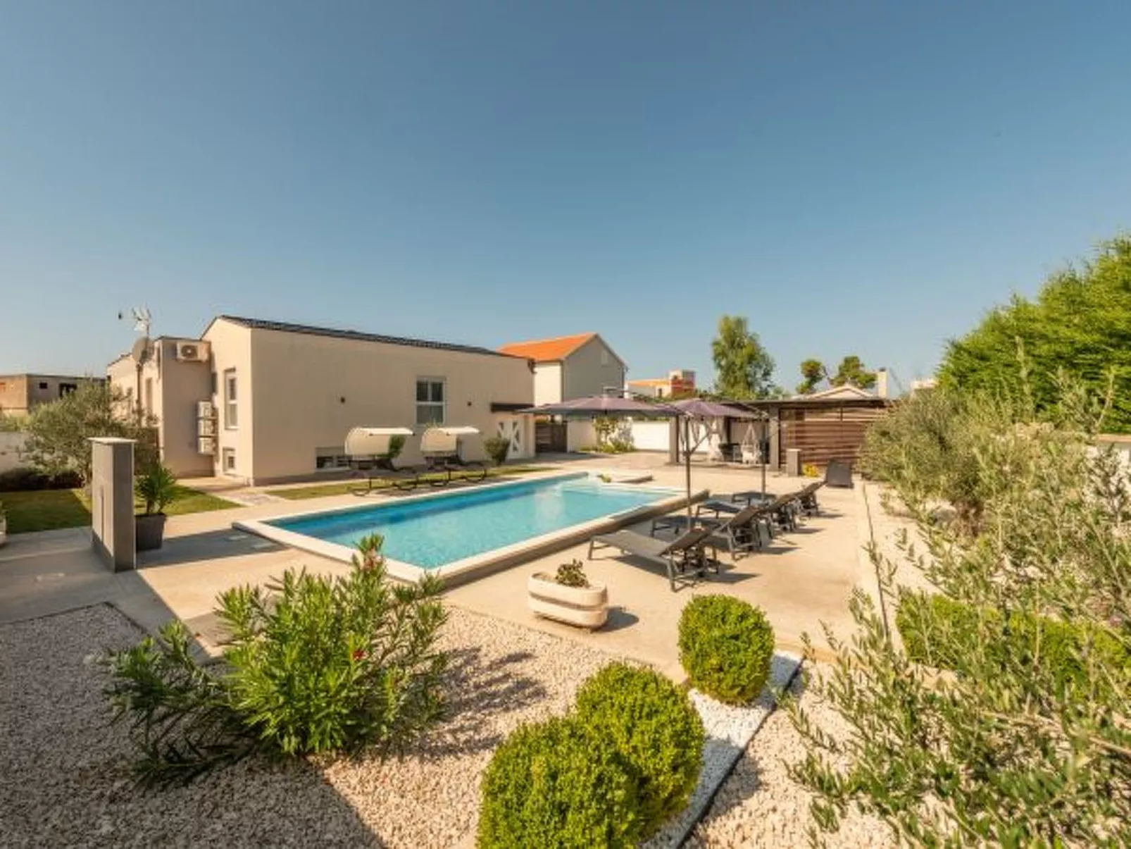 Villa Miranda with pool - Image-tags.info