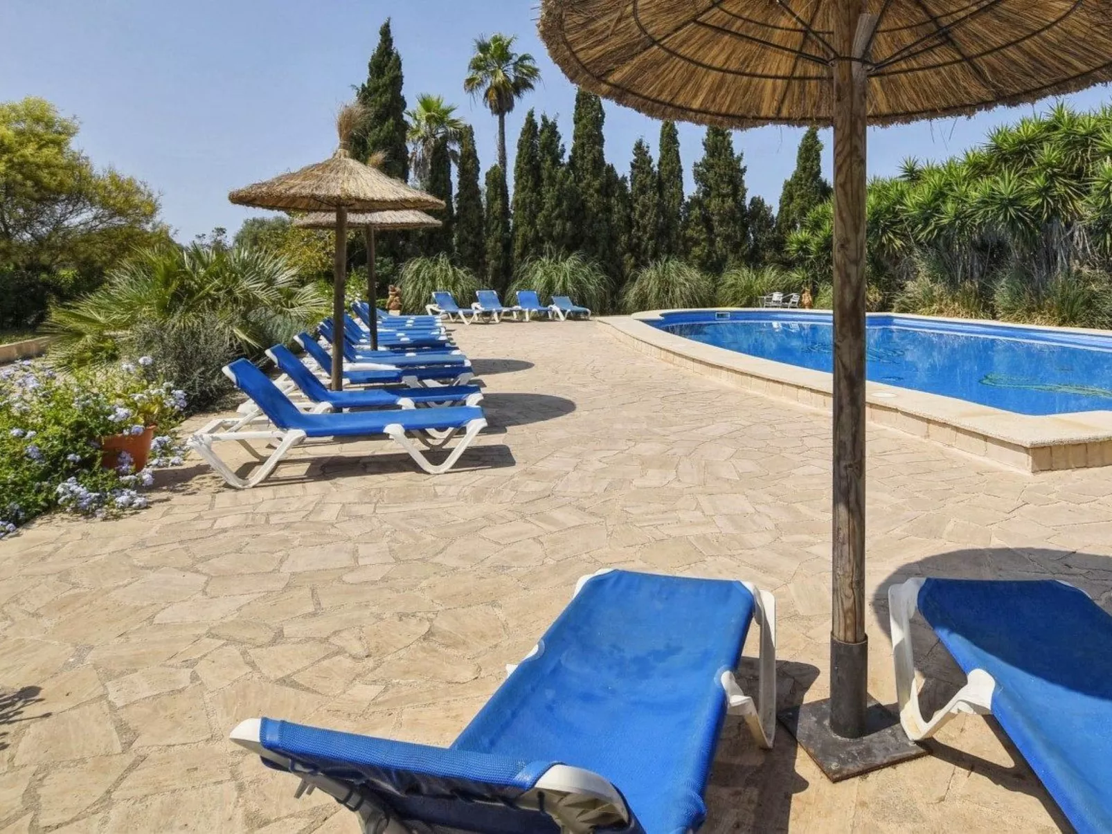 In Campos mit Privatem Pool - Buiten