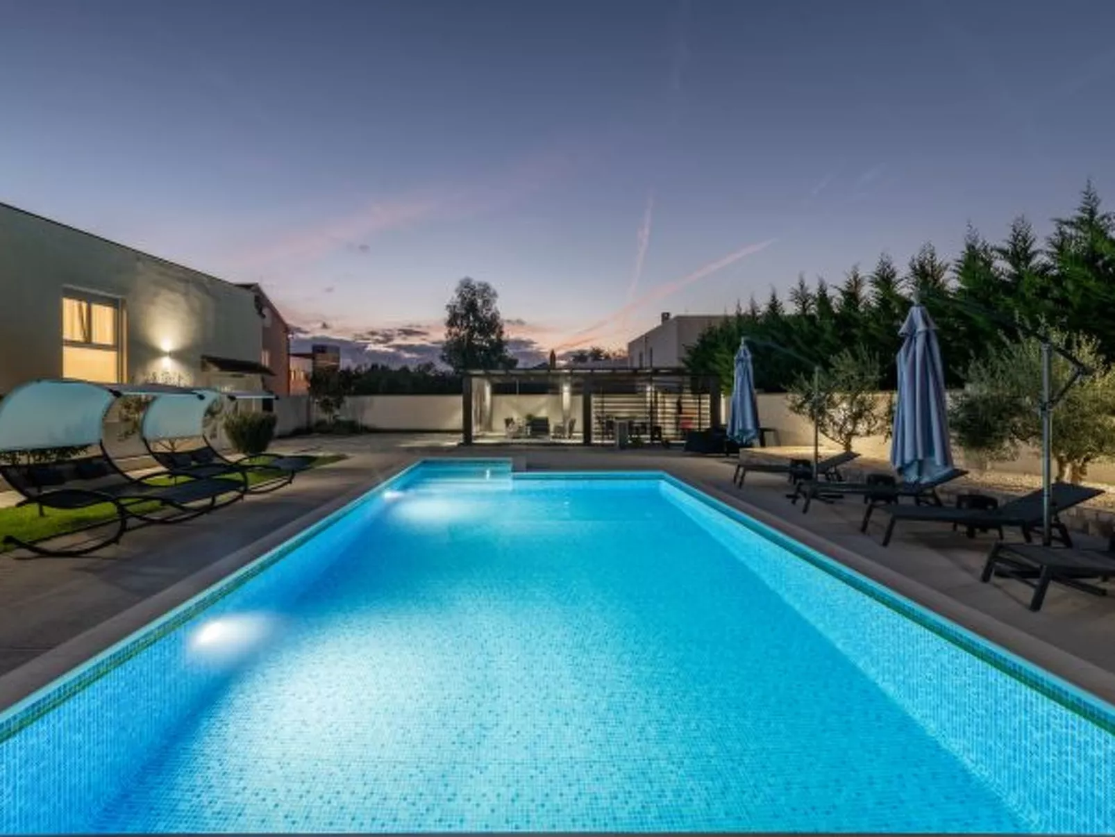 Villa Miranda with pool - Image-tags.info