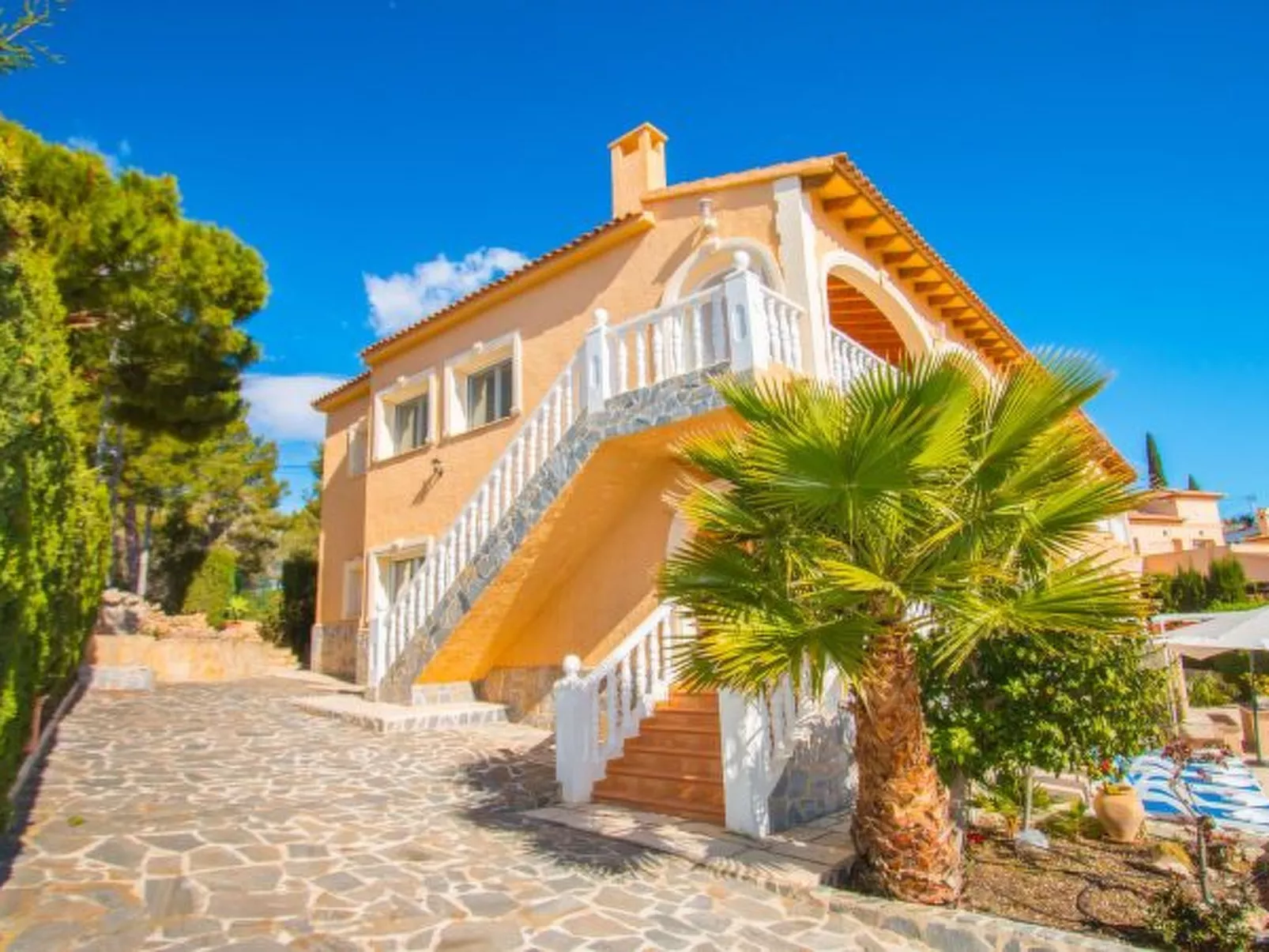 Villa Zelda - PlusHolidays - Image-tags.info