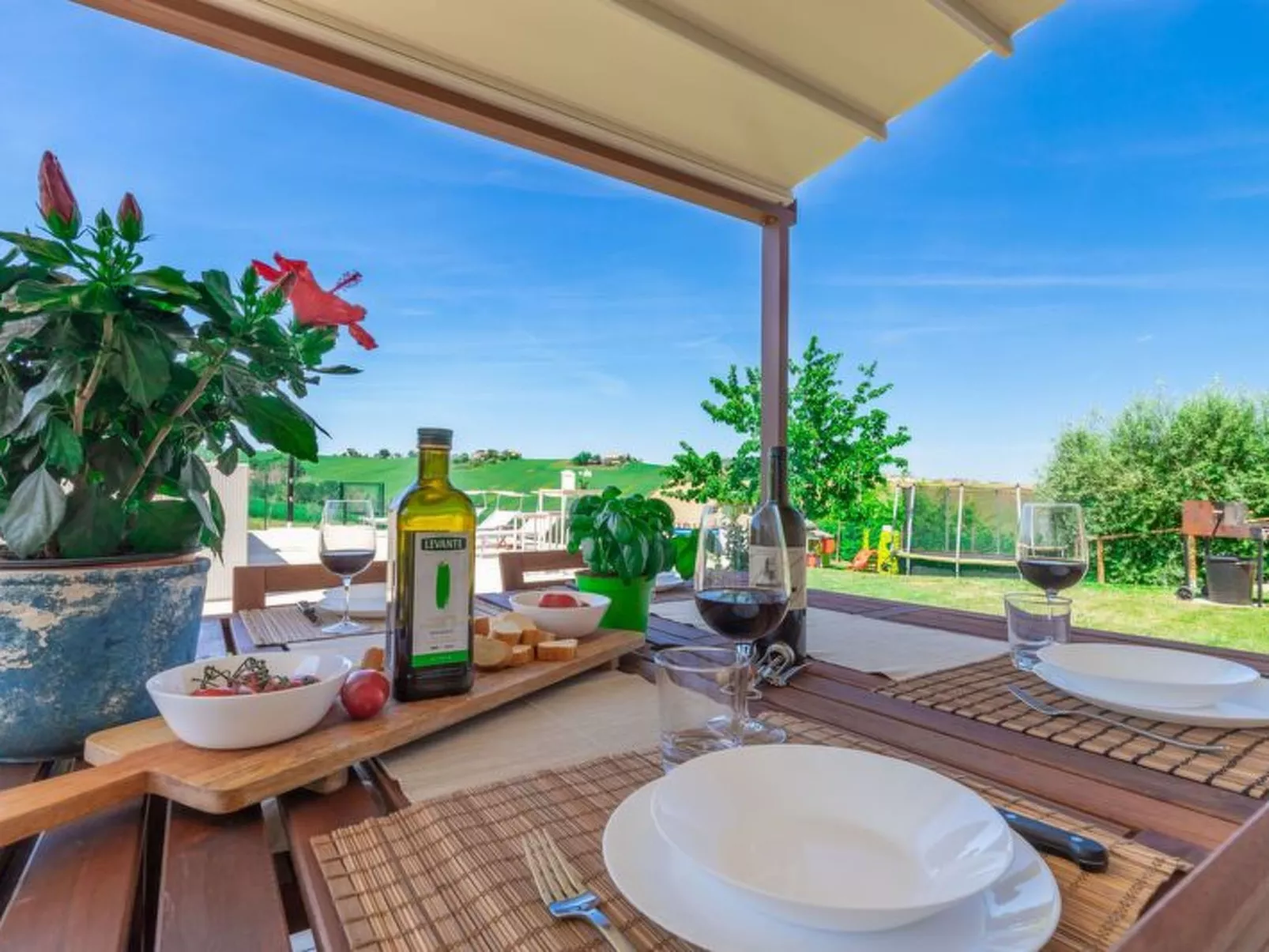 Villa Clair - Buiten