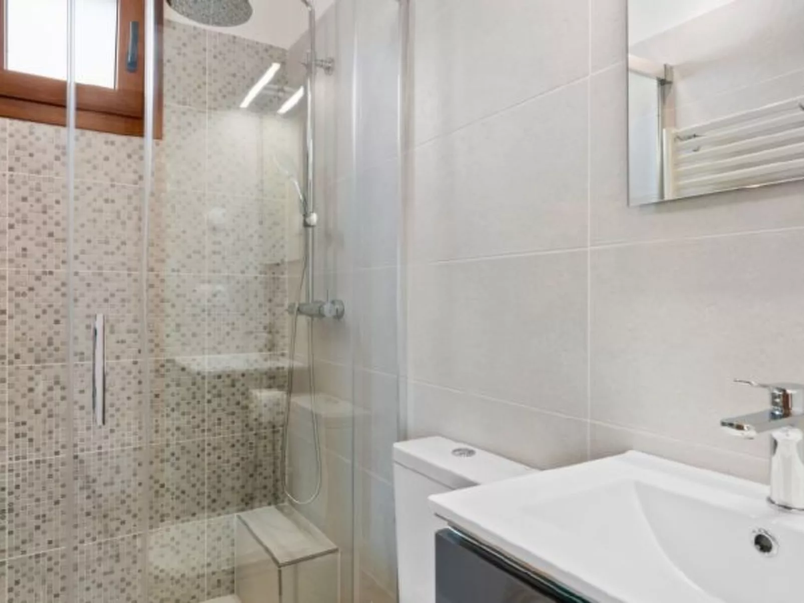 Villa Joan - PlusHolidays - Image-tags.info