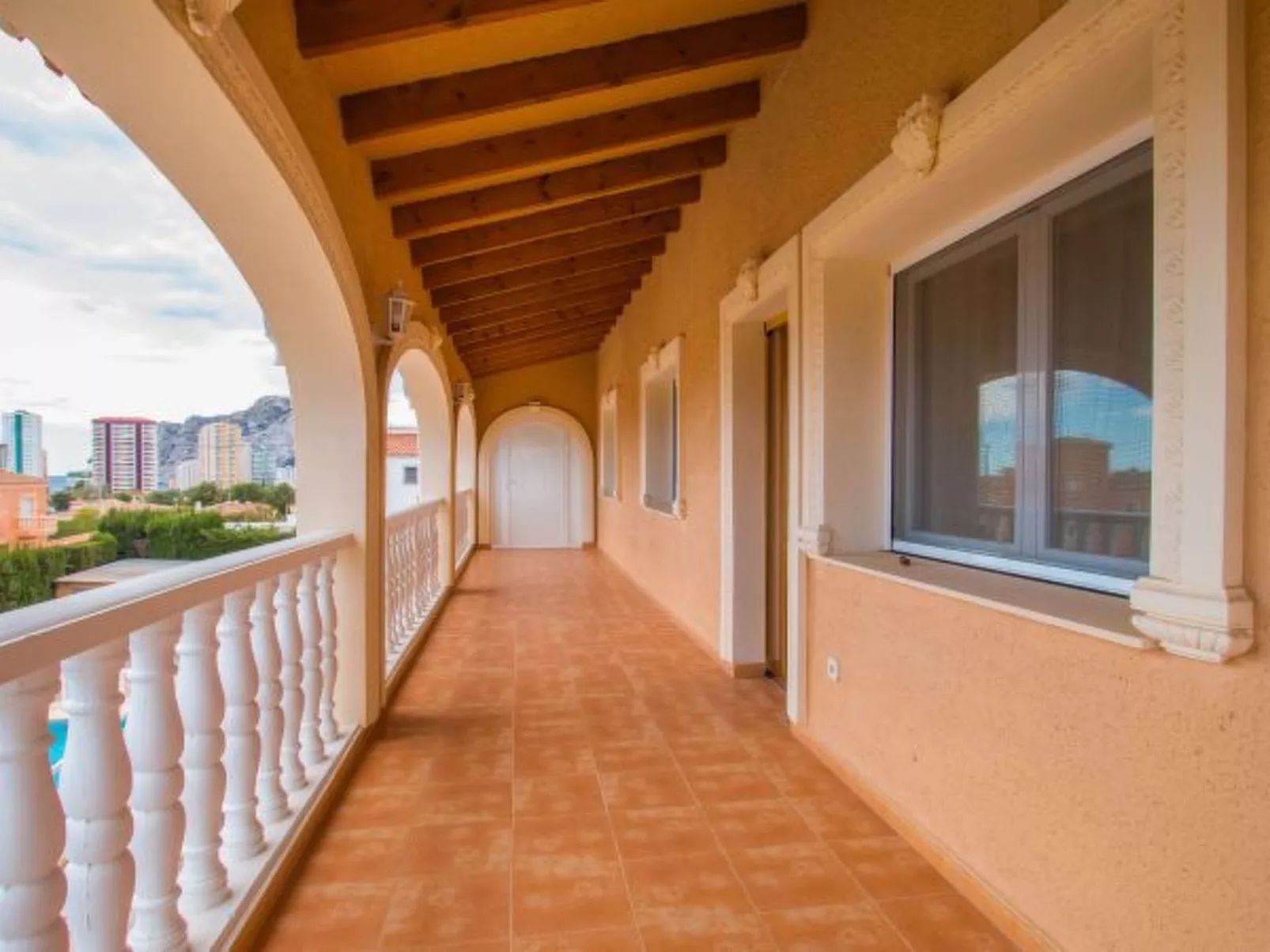 Villa Zelda - PlusHolidays - Image-tags.info