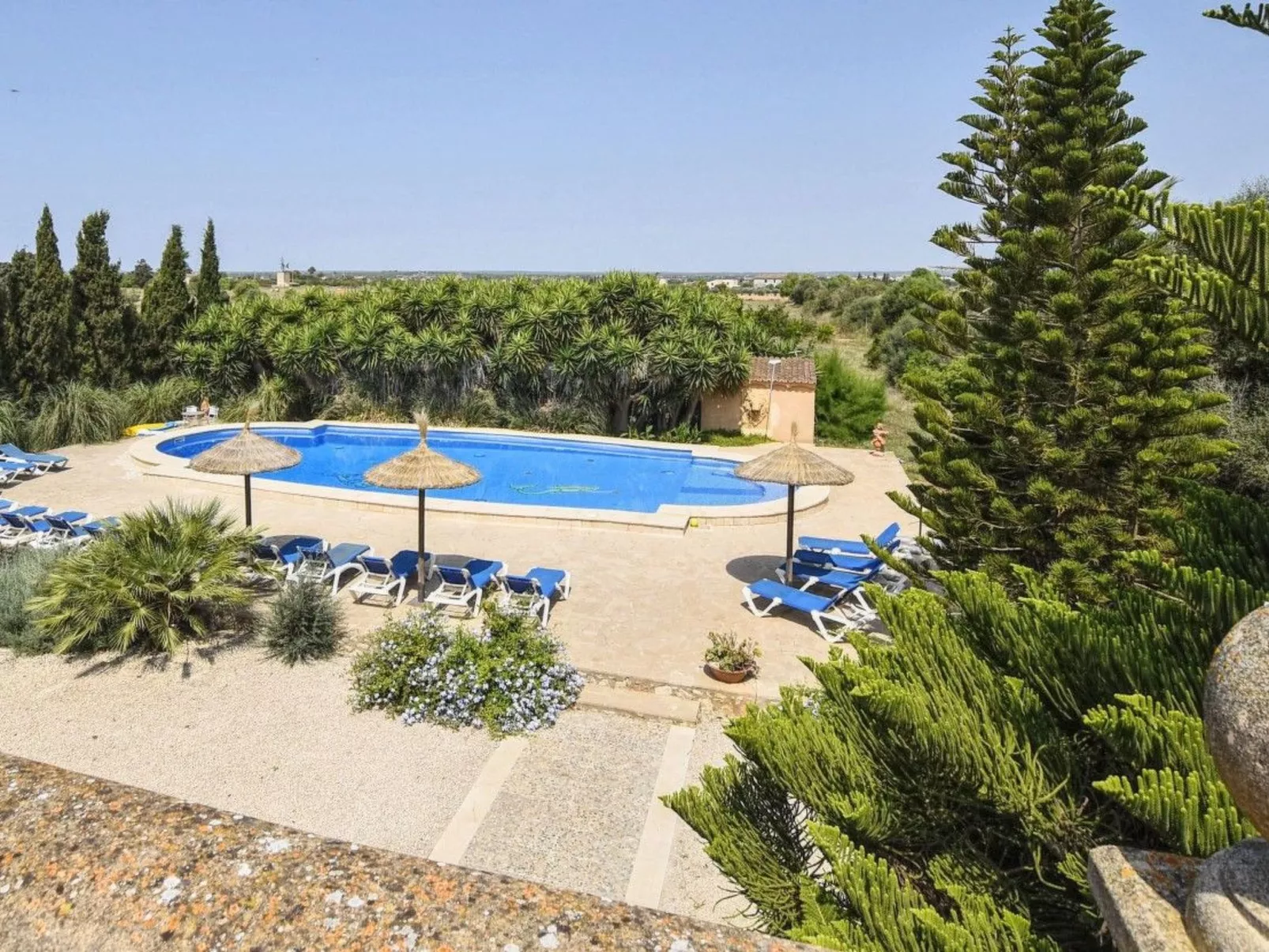 In Campos mit Privatem Pool - Buiten