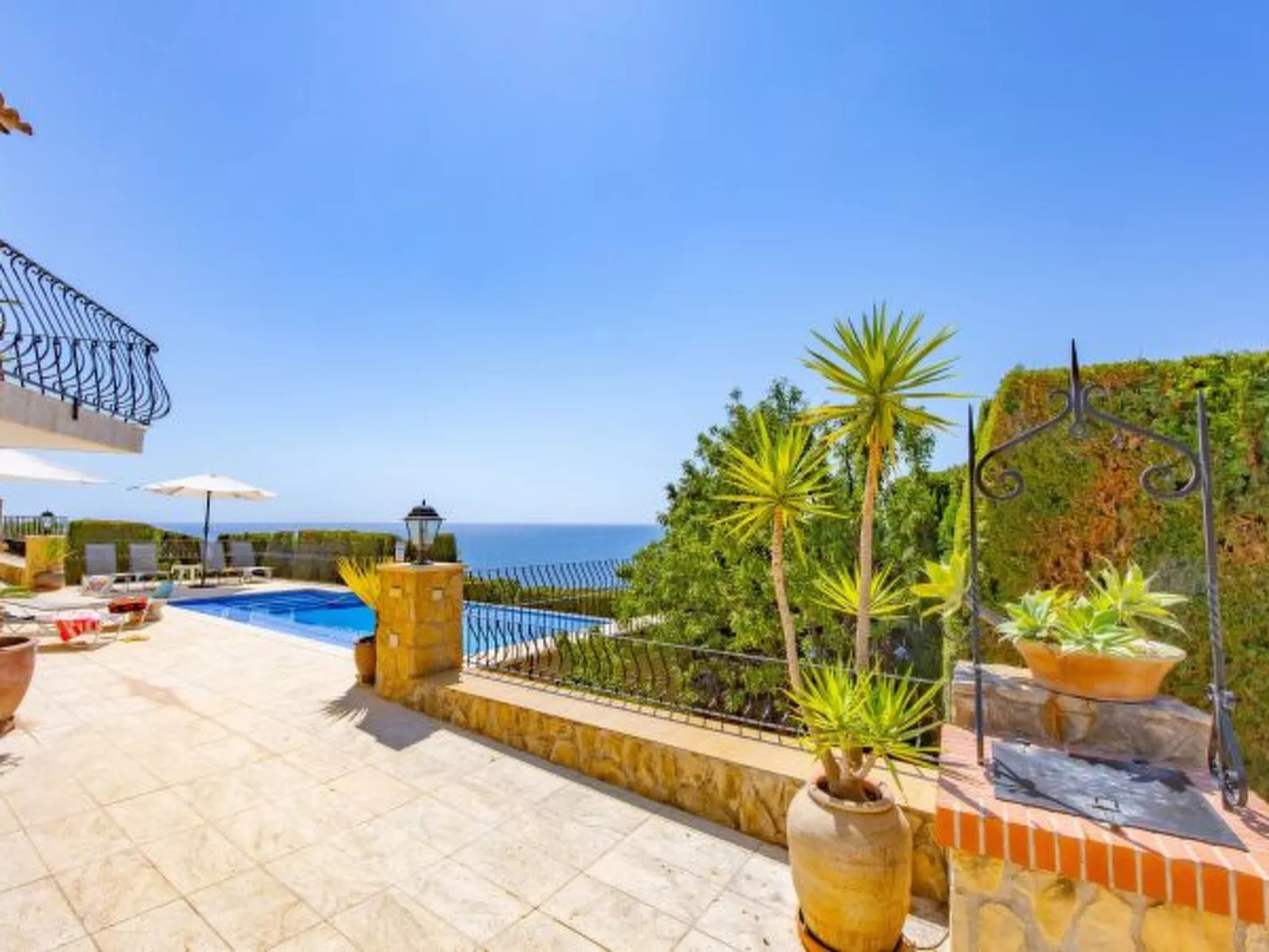 Villa Quimera - PlusHolidays - Image-tags.info