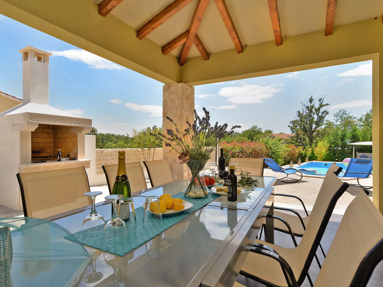 Villa 1519 - Image-tags.info