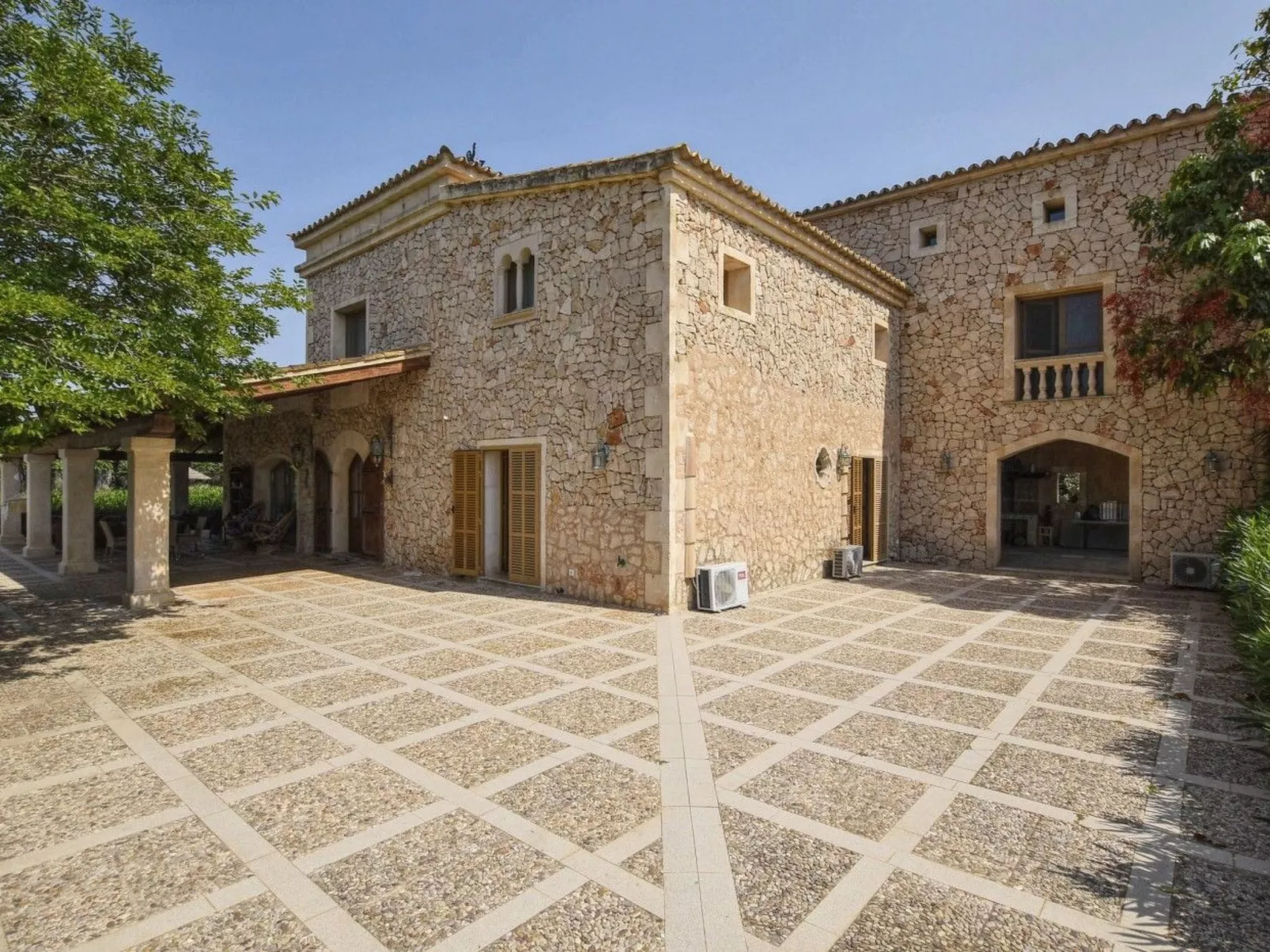 In Campos mit Privatem Pool - Buiten