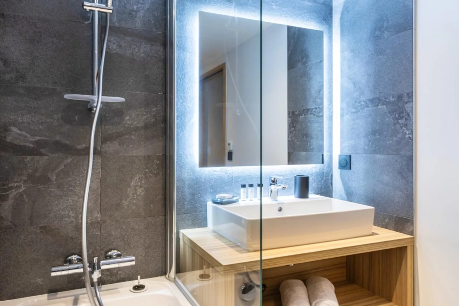 CHAPELLE DABONDANCE Le Flocon Blanc A38P - Badkamer