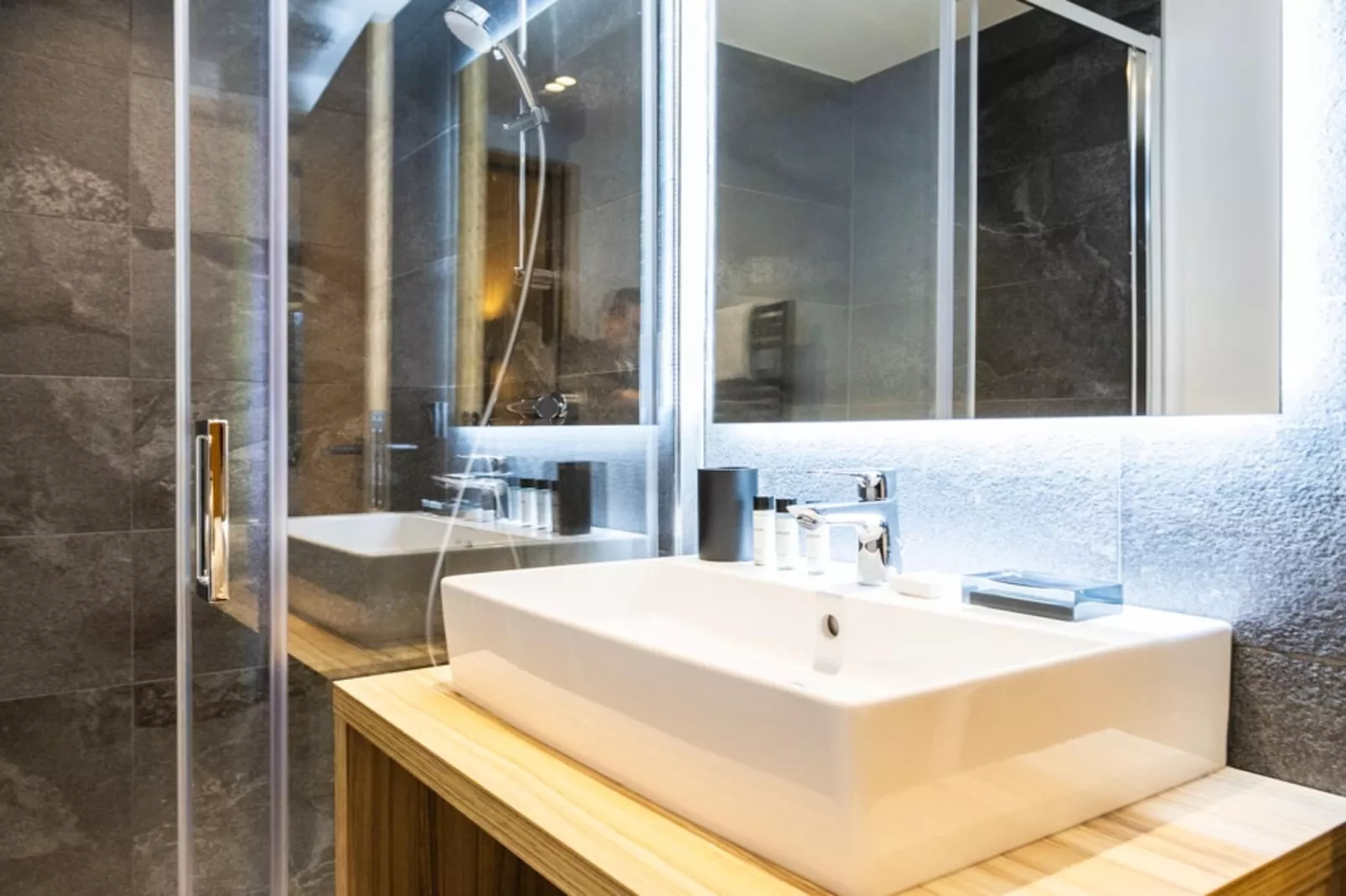 CHAPELLE DABONDANCE Le Flocon Blanc A38P - Badkamer