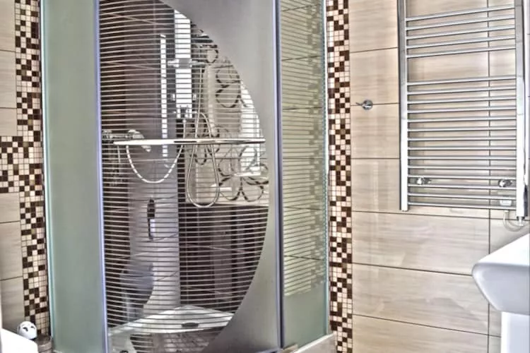 Dom wakacyjny nad jeziorem Goszcza w Lubrzy dla max 4 osób - Badkamer