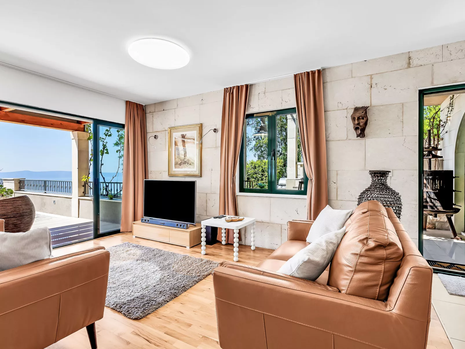 "Villa Rita" mit Blick auf das Wasser - Binnen