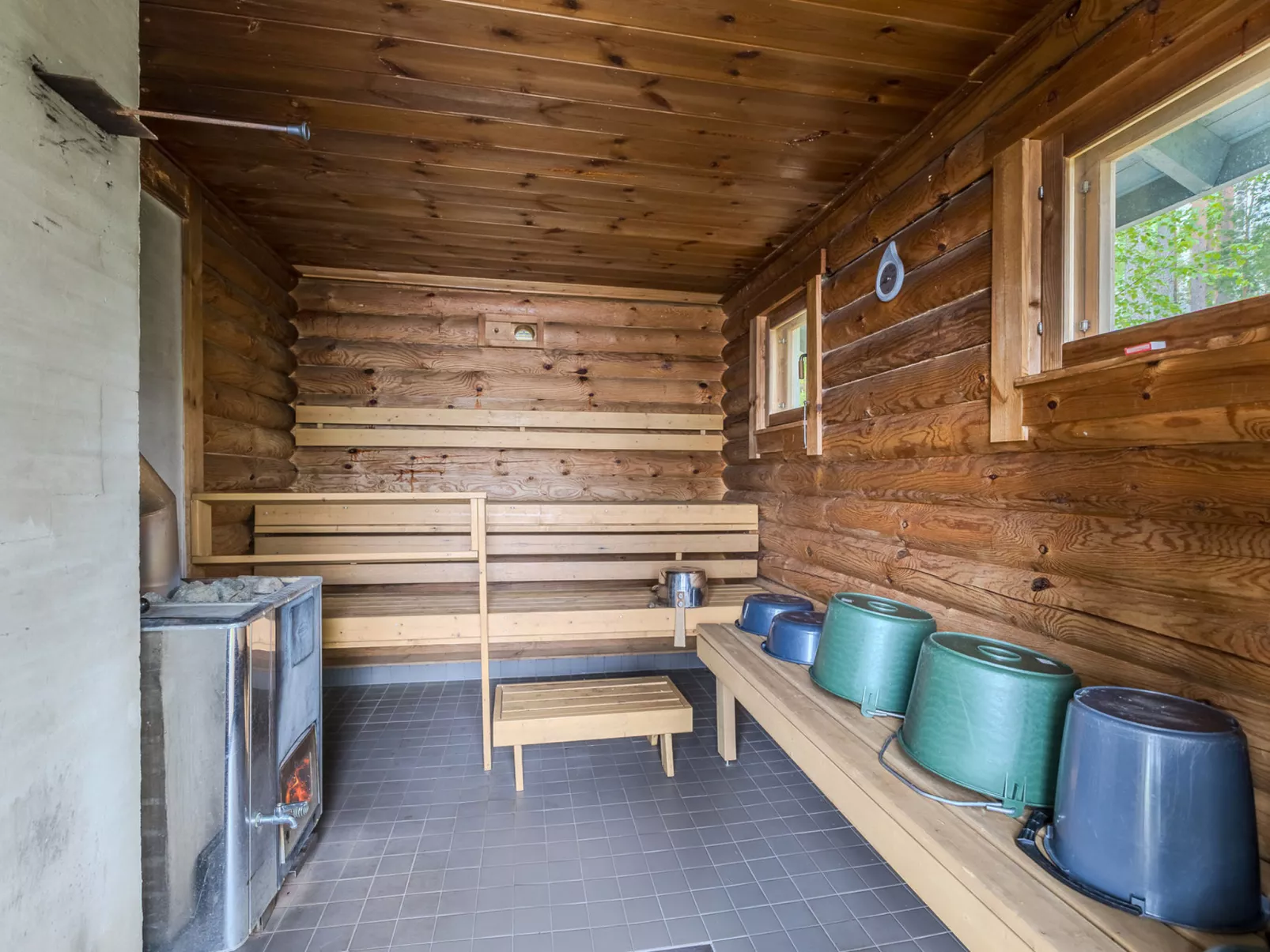 Kainaloranta - Binnen