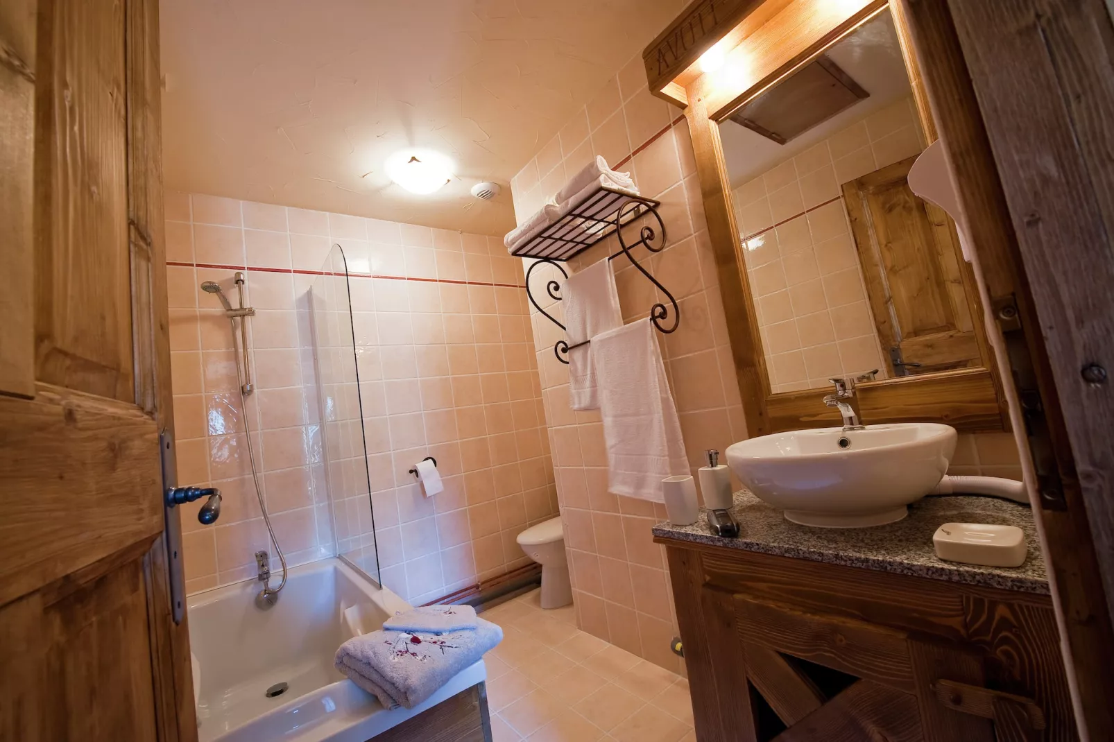 Chalet Le Refuge 3 - Badkamer