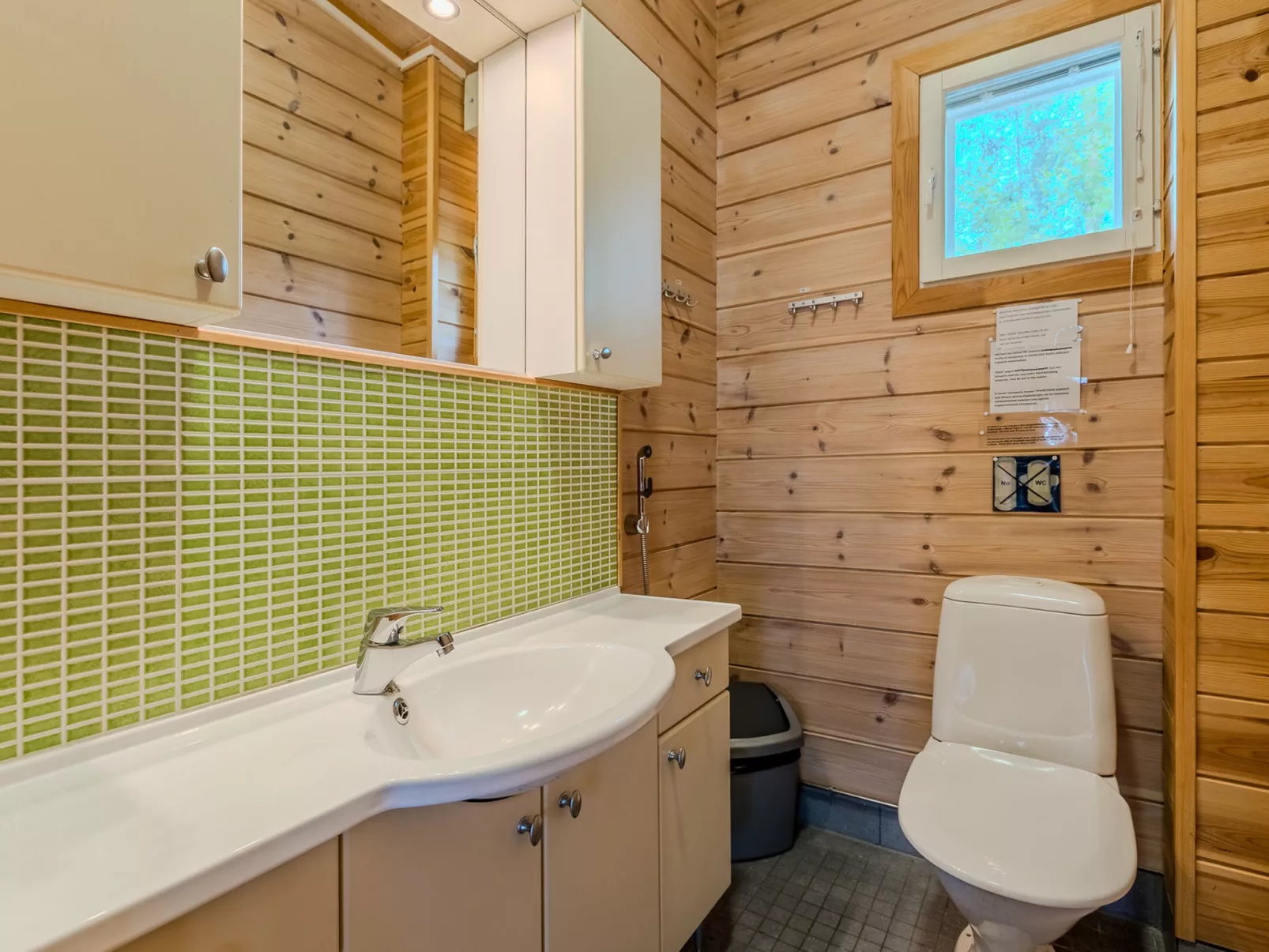 Kainaloranta - Binnen