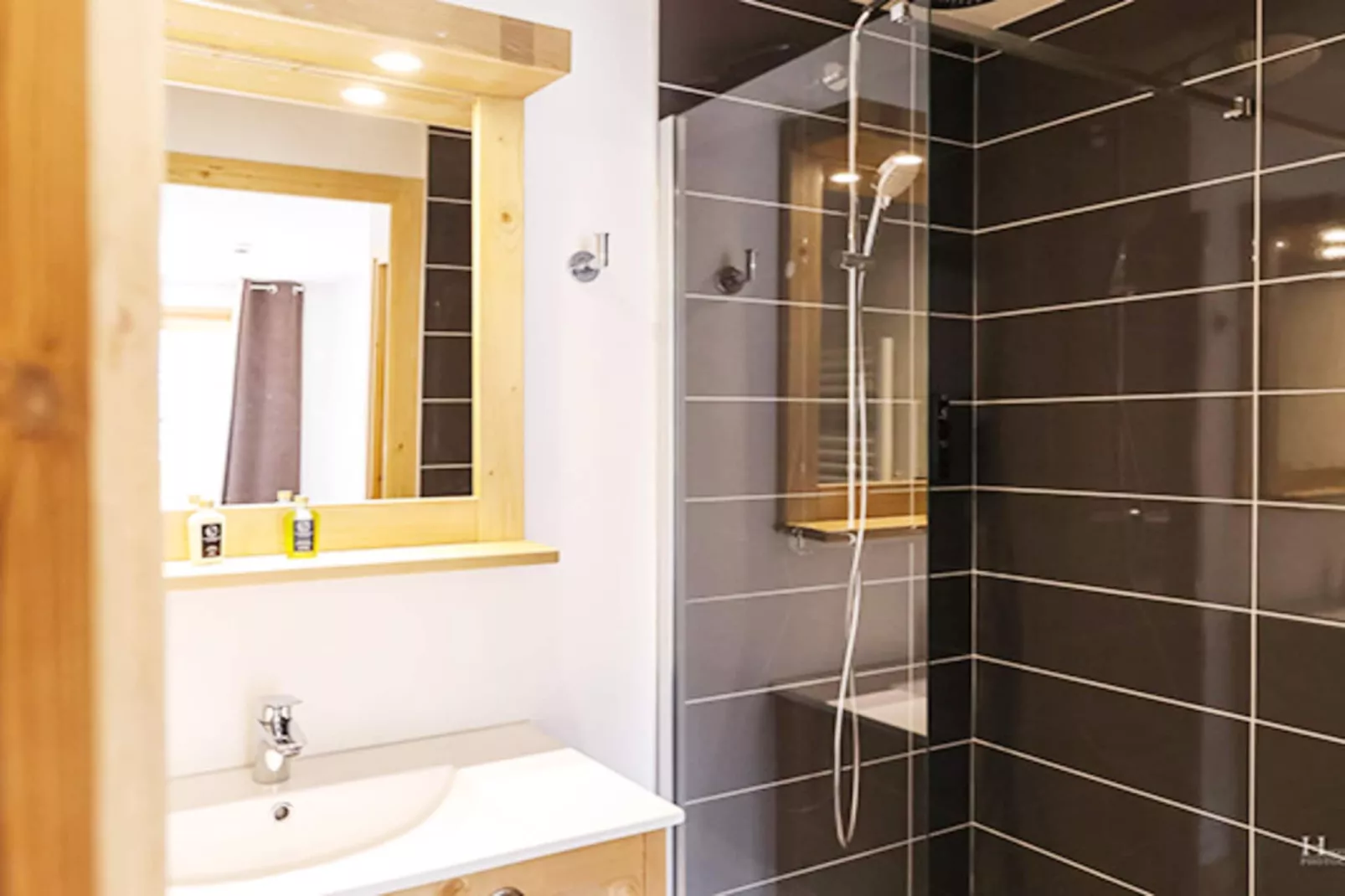 COMBLOUX Les Fermes du Mont Blanc -A50P - Badkamer