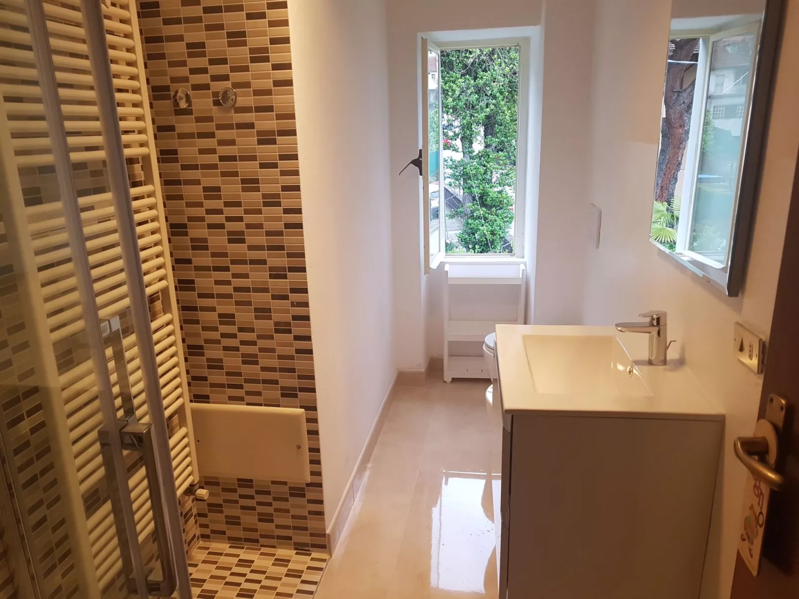 Fuer 7 Personen  3 Schlafzimmer in der Nähe von - Image-tags.info