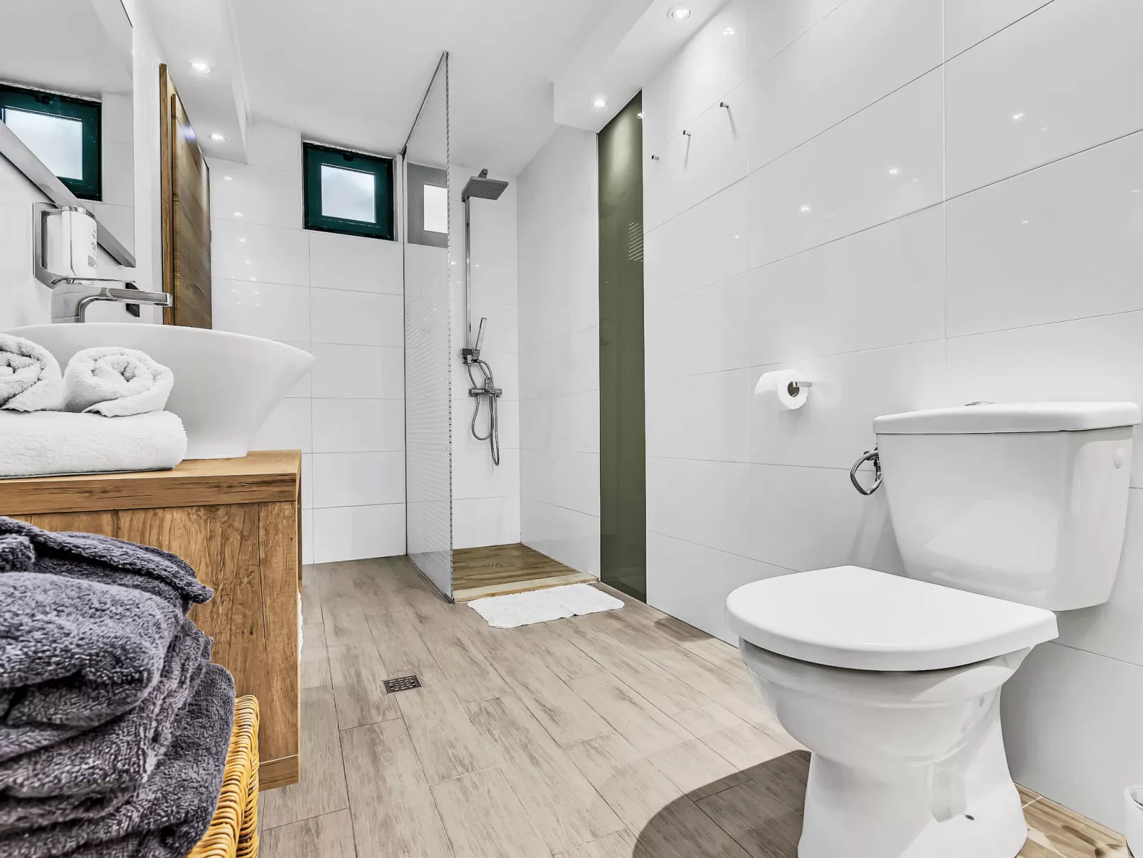 "Villa Rita" mit Blick auf das Wasser - Binnen