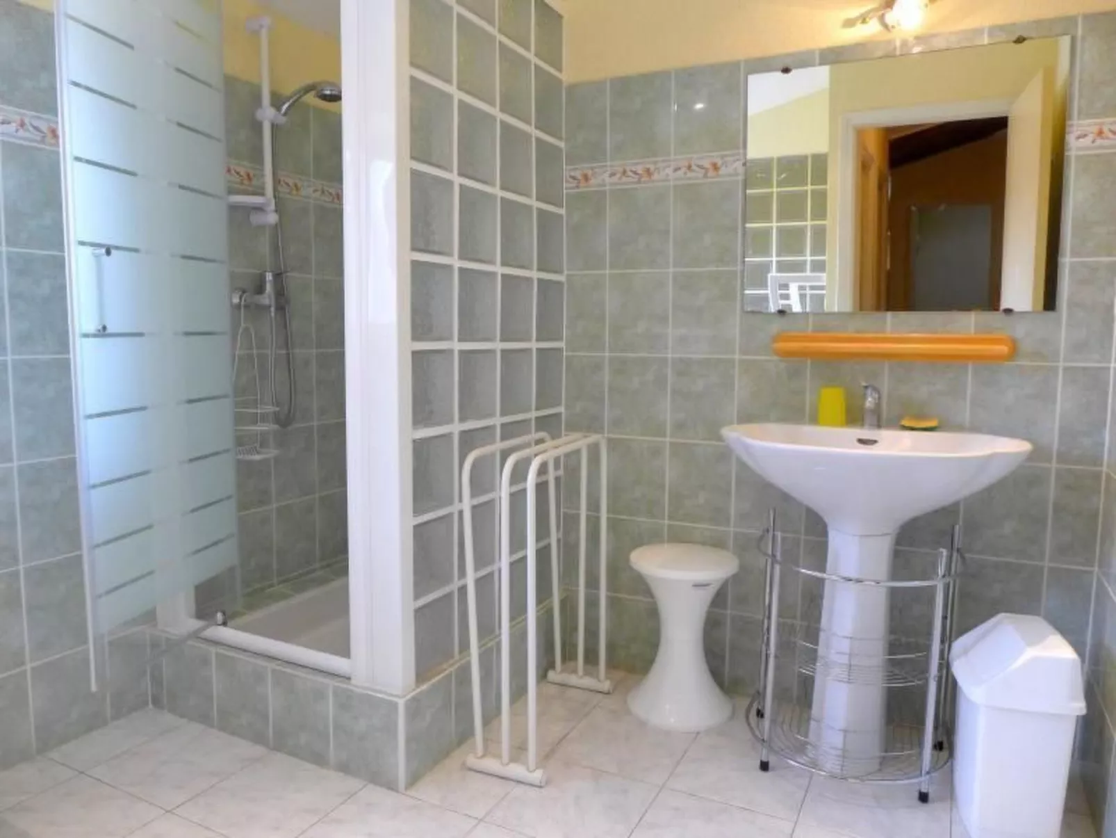 Charmantes Natursteinhaus mit Pool - Image-tags.info