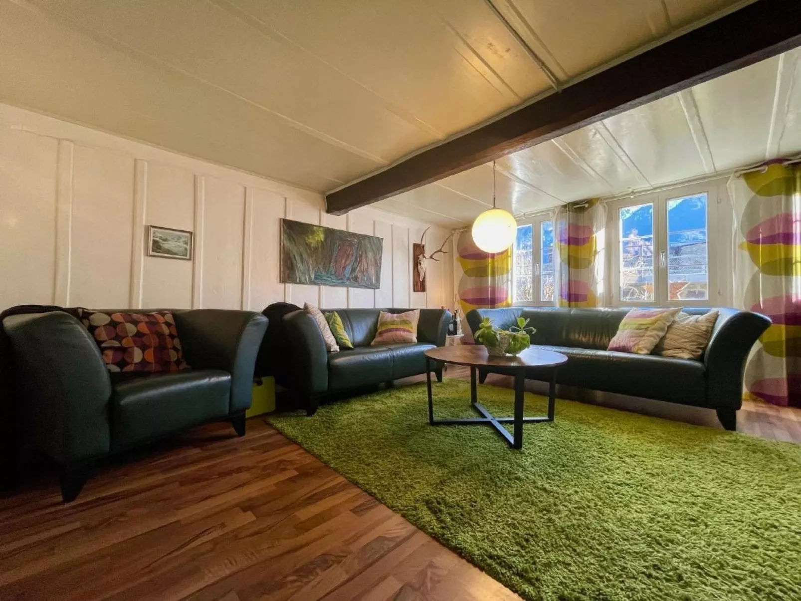 Chalet-Hausteil mit Garten im Dorfkern - Binnen