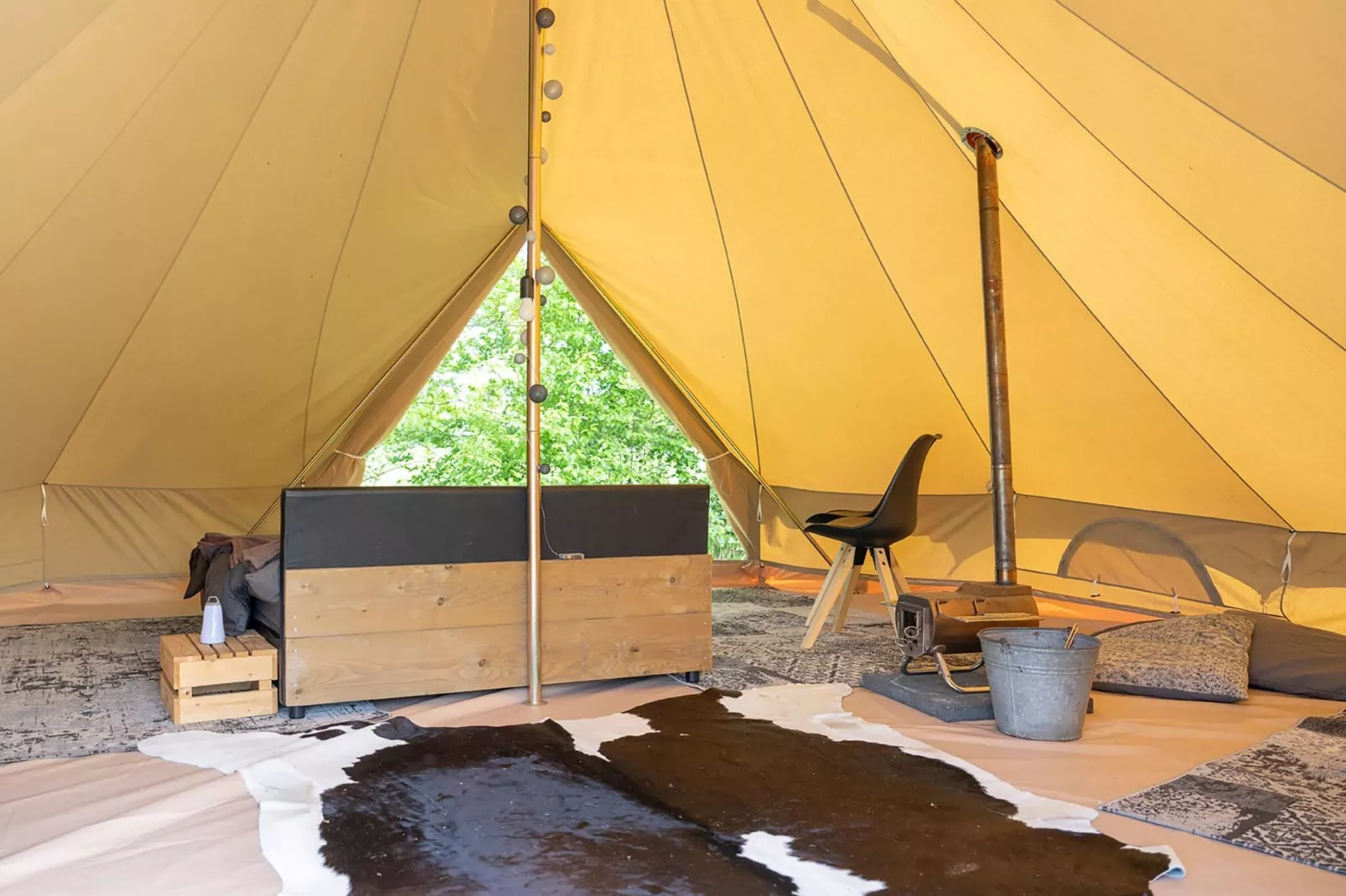 Glamour tent 'Kreas'"-Woonkamer