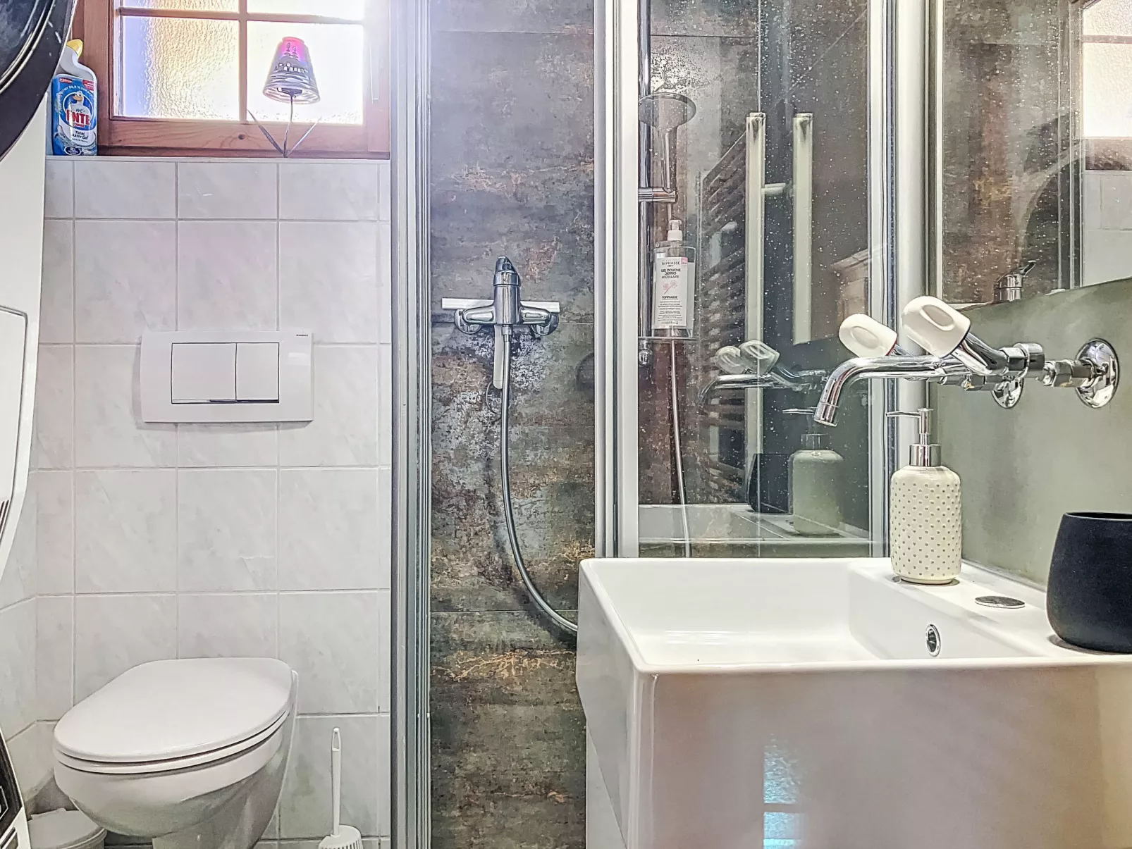 Bon-Accueil - Binnen