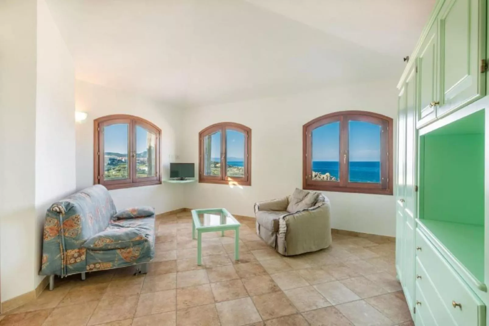 RESIDENCE BAIA SANTA REPARATA - THREE-ROOM APARTMENT 4 PAX WITH BALCONY SEA VIEW - TWO - Woonkamer