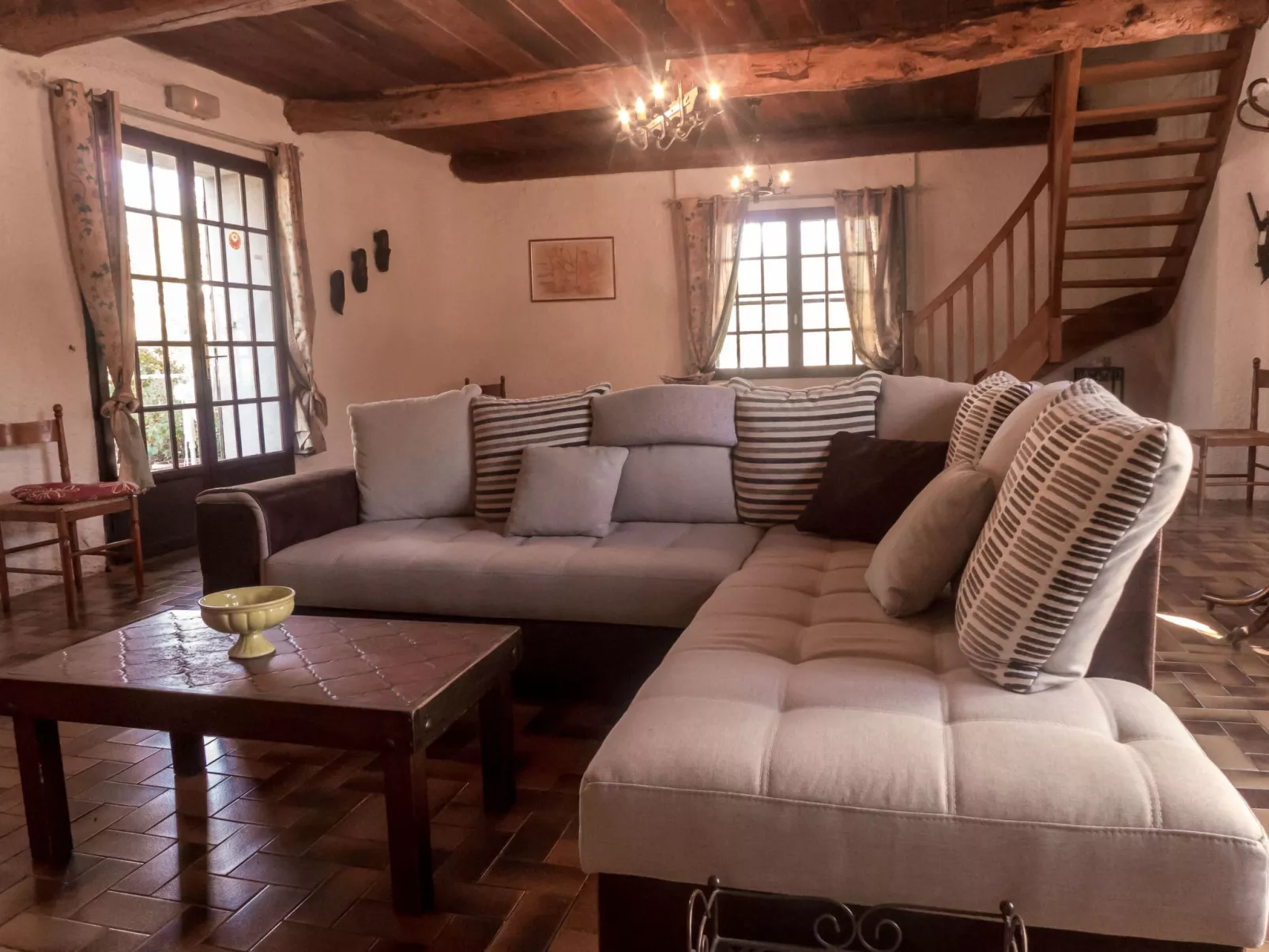 Charmantes Natursteinhaus mit Pool - Image-tags.info