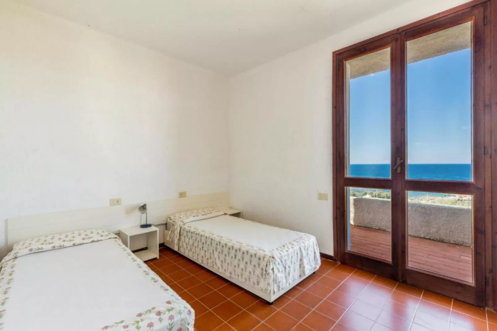RESIDENCE BAIA SANTA REPARATA - THREE-ROOM APARTMENT 6 PAX WITH BALCONY SEA VIEW - TWO - Slaapkamer