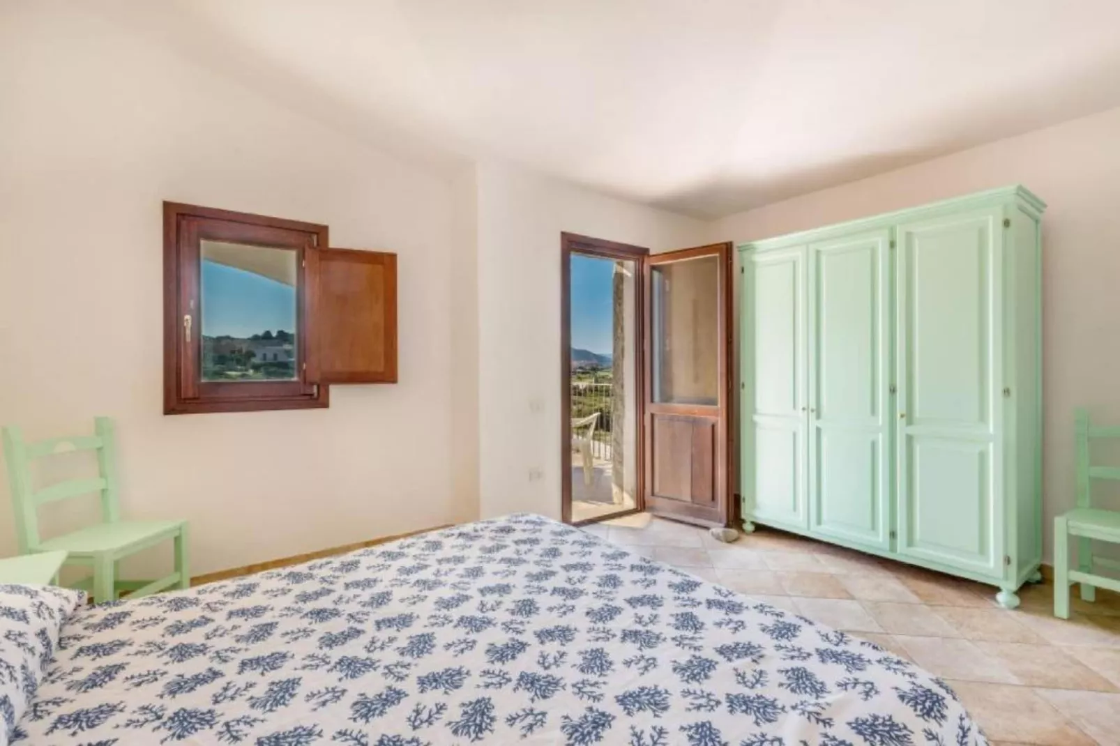 RESIDENCE BAIA SANTA REPARATA - THREE-ROOM APARTMENT 6 PAX WITH BALCONY SEA VIEW - TWO - Slaapkamer