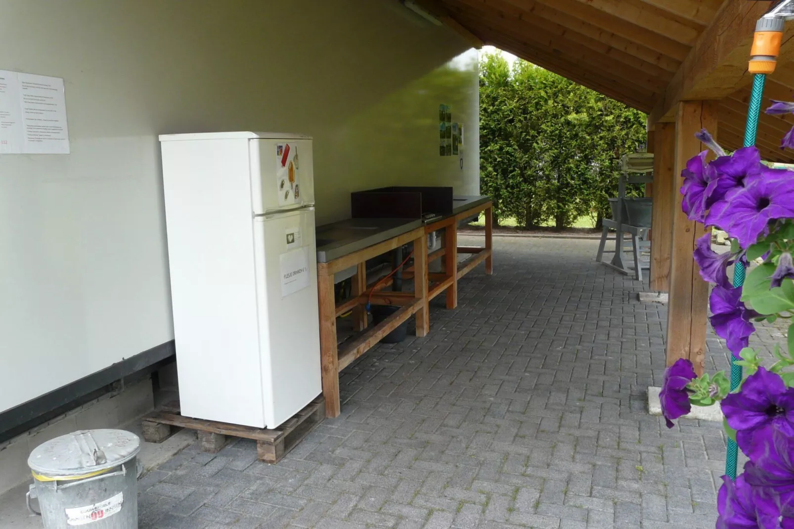 Twee Glamour tenten "Kreas" en "Smuk" naast elkaar-Keuken